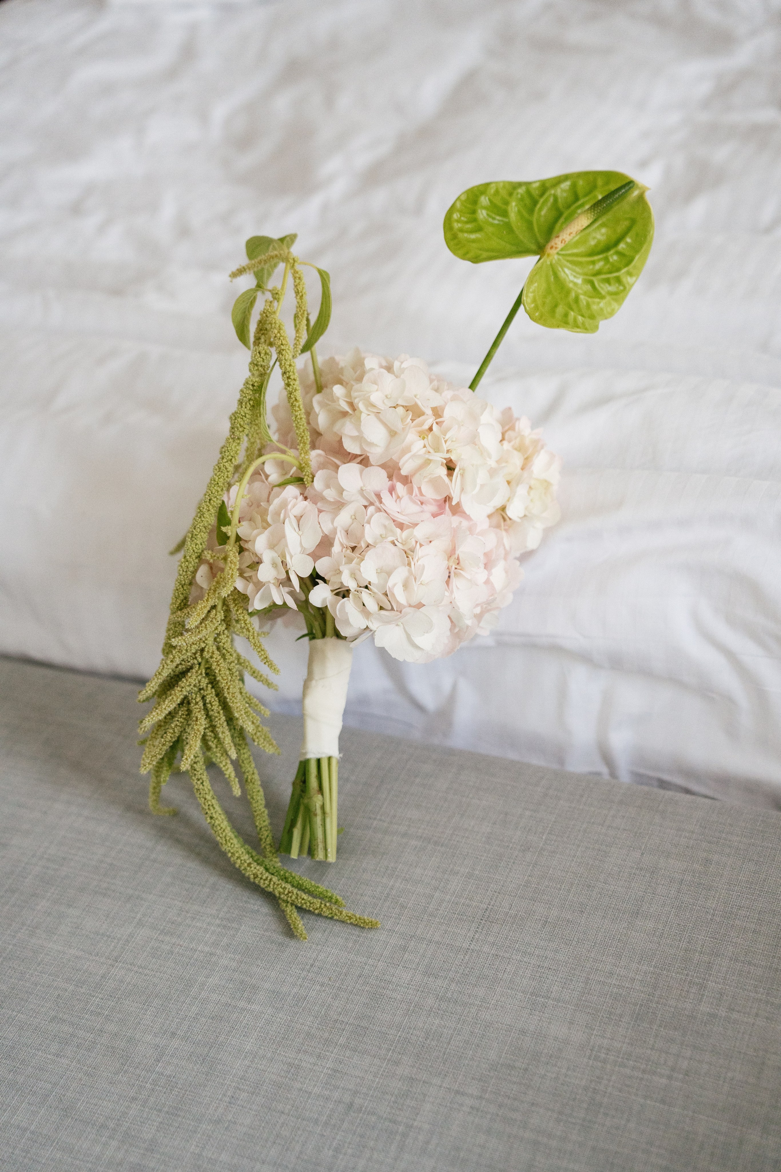 Юлия & Максим. Уютная свадьба в стиле современная классика на заливе. Свадебный фотограф организатор в Санкт-Петербурге Ассоль Опарина