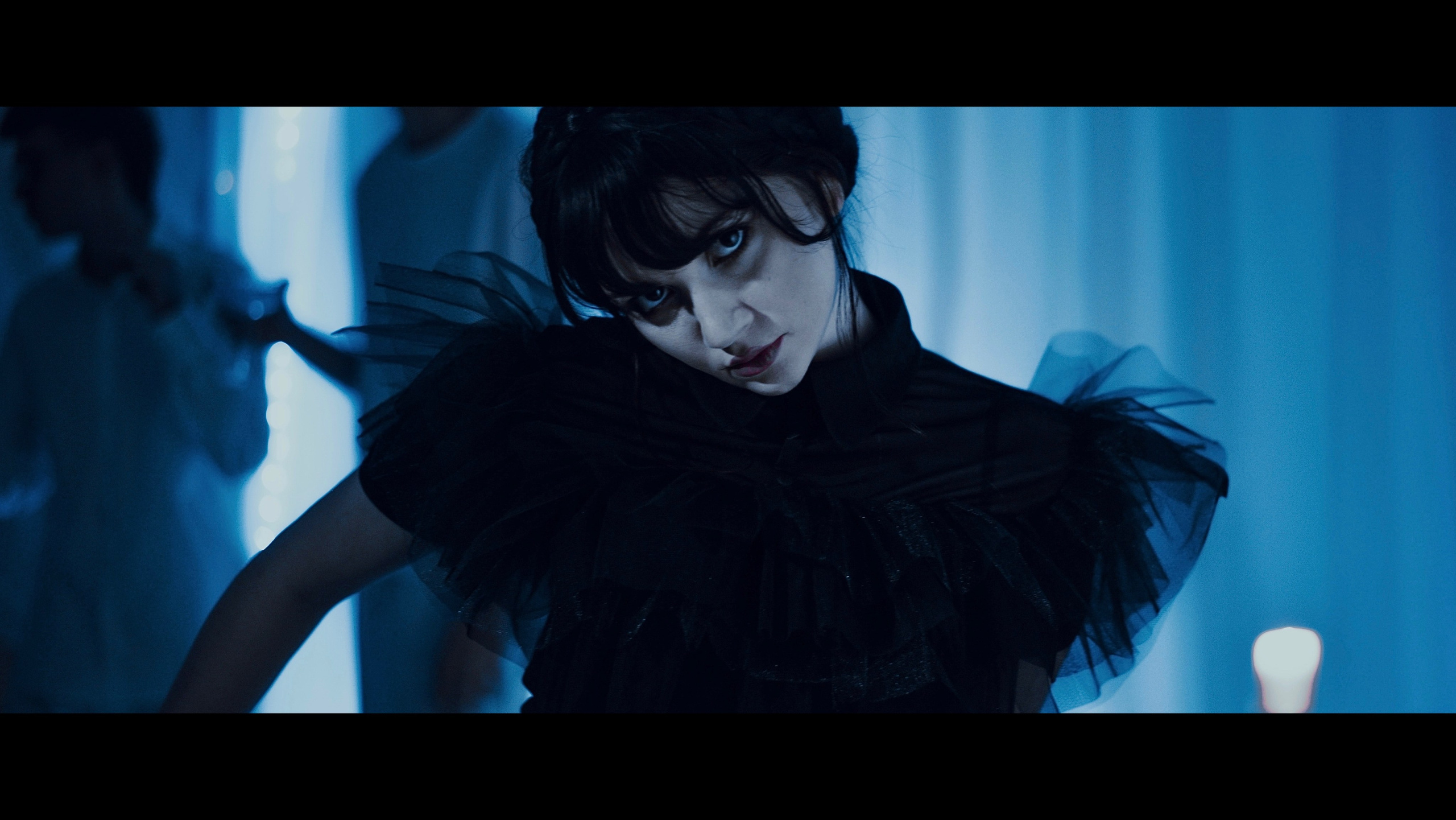 Съемка по сериалу «Уэнсдей». Фотограф-режиссер Анастасия Вронская | Кинематографическая фотография