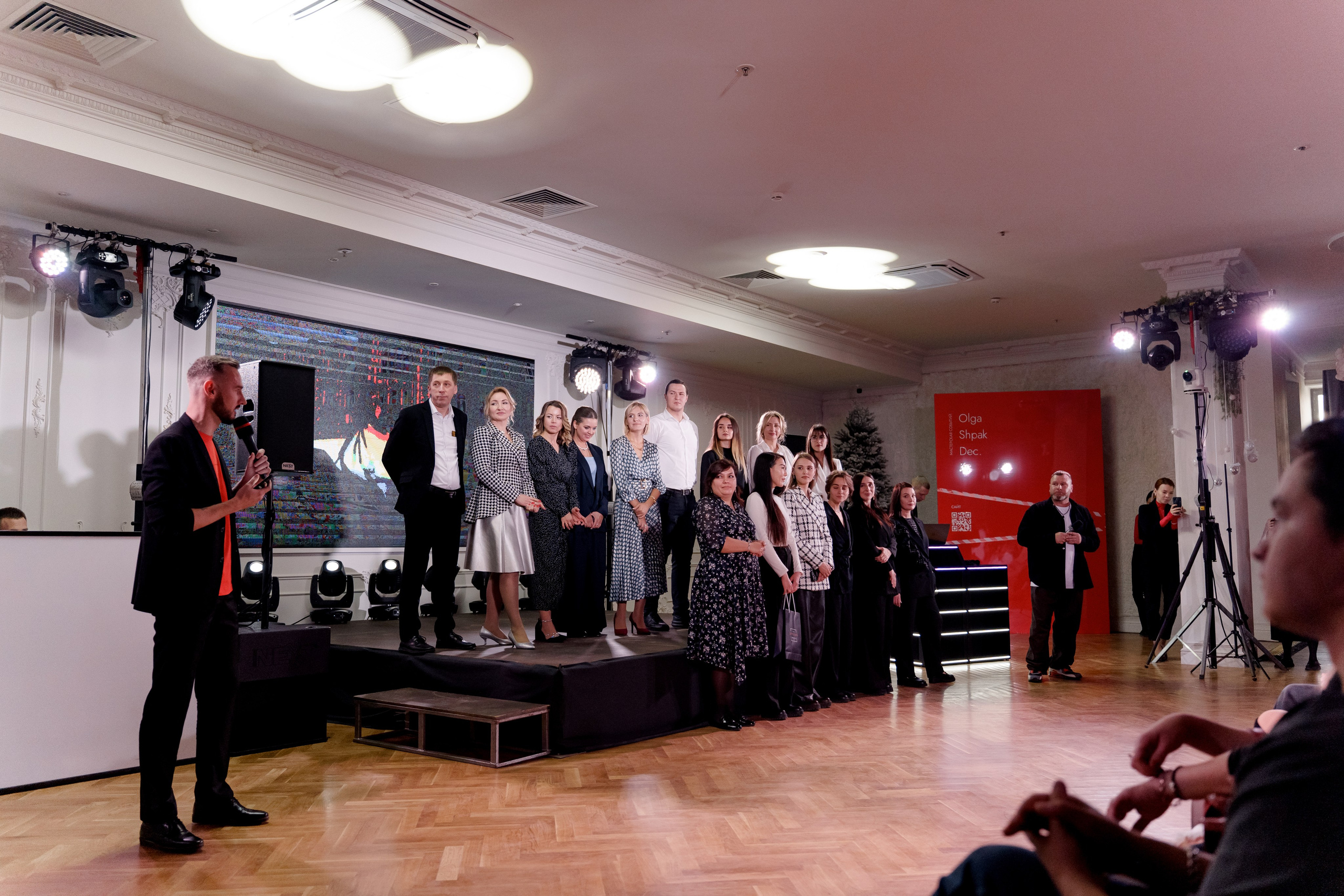 Выставка свадебных специалистов «Свадьба на 1000%». Свадебный фотограф в Санкт-Петербурге