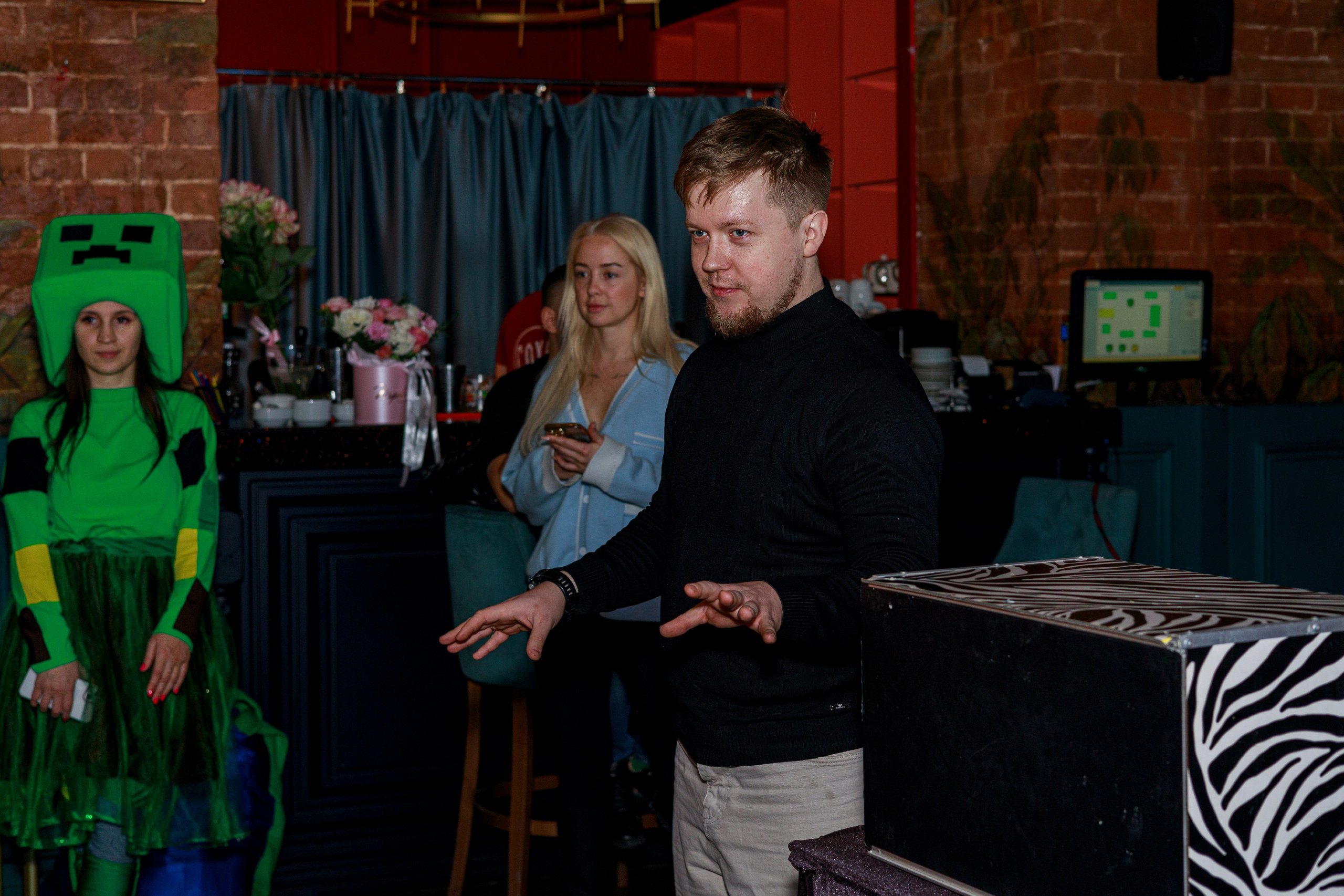 День рождение кафе. Фотограф Надршина Лилия