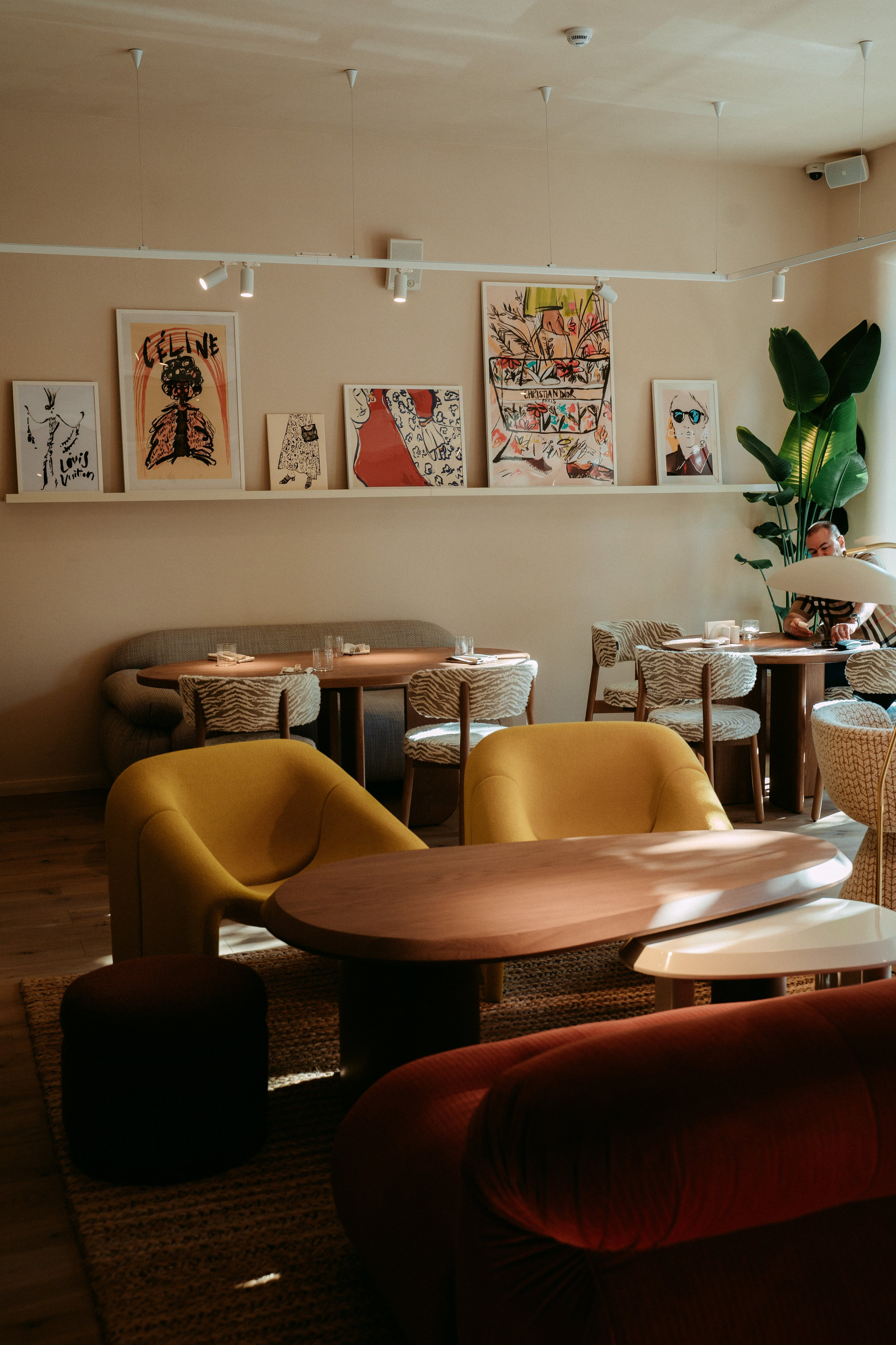 Хорошая девочка / Открытие ресторана в Казани. Саша Копылов, фотограф в Казани