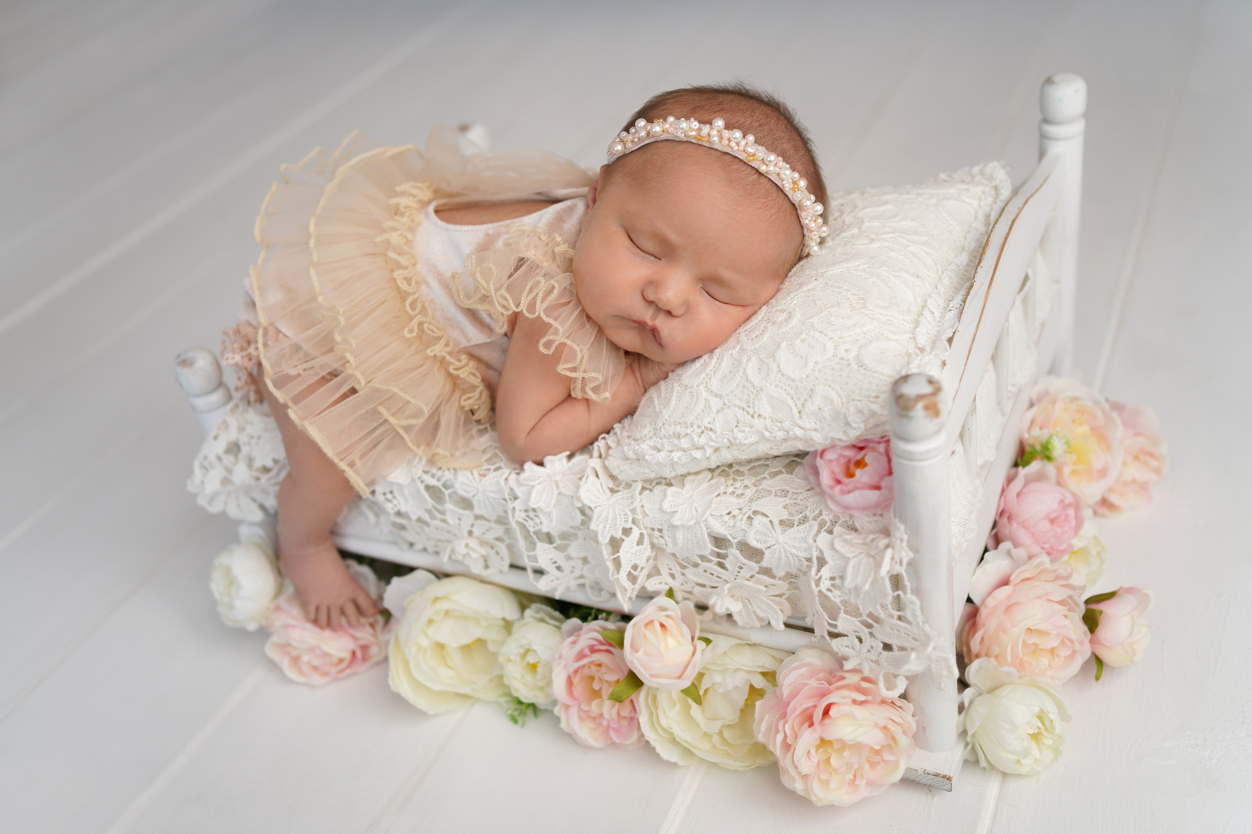 Новорождённые девочки. Детский фотограф и фотограф новорожденных в Калининград Оксана Иваний