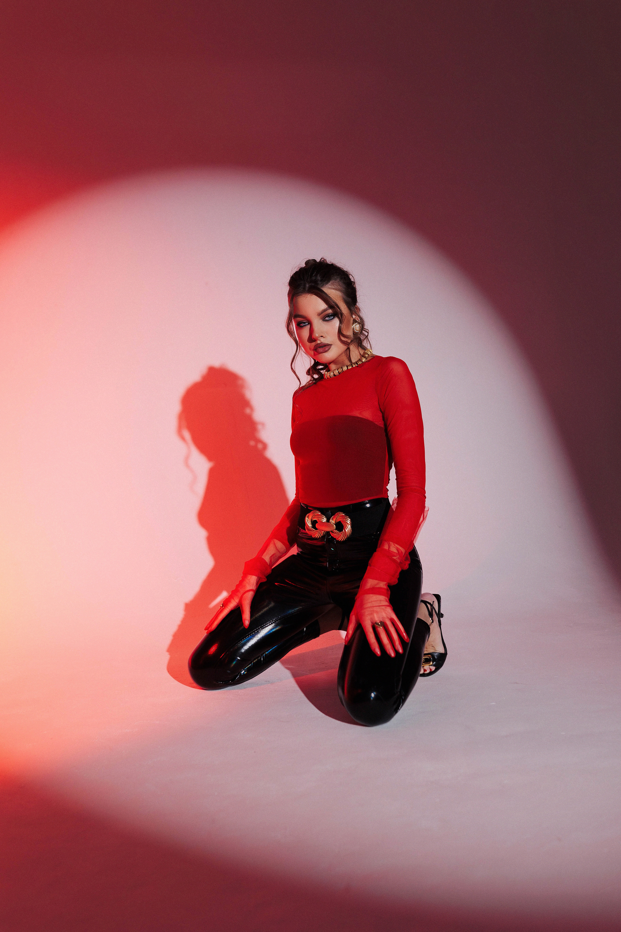 С искусственным светом. Фотограф Полина Лытнева