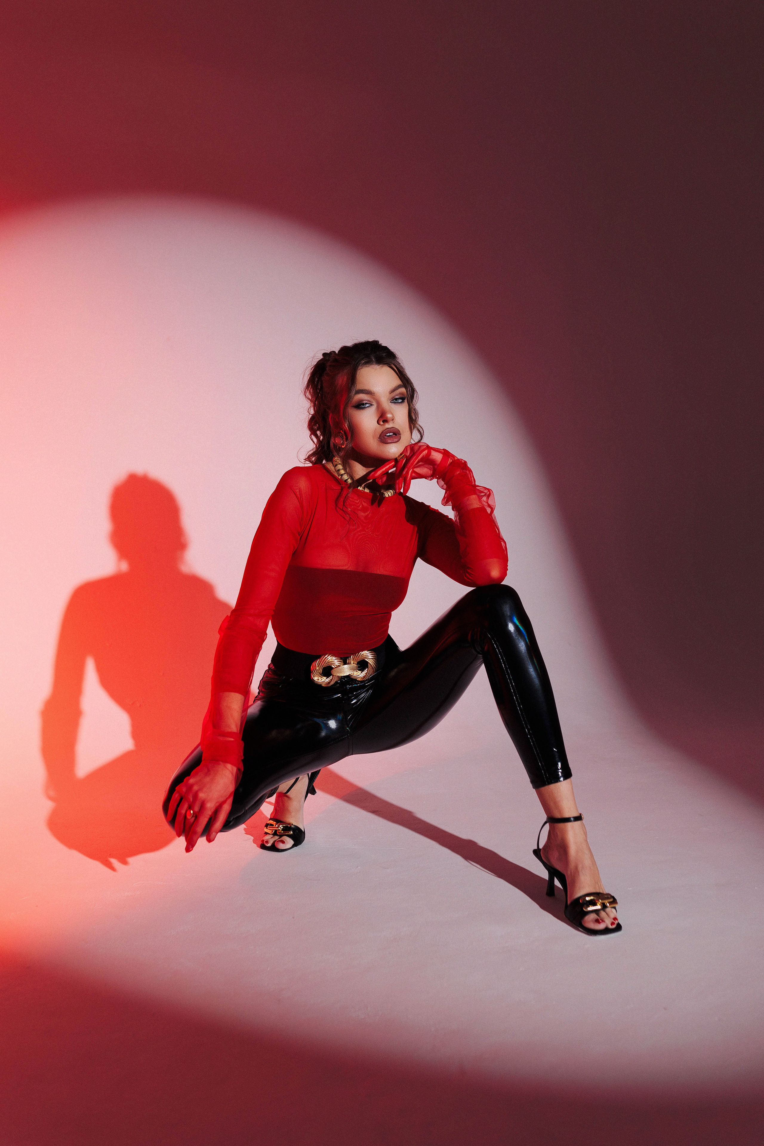 С искусственным светом. Фотограф Полина Лытнева