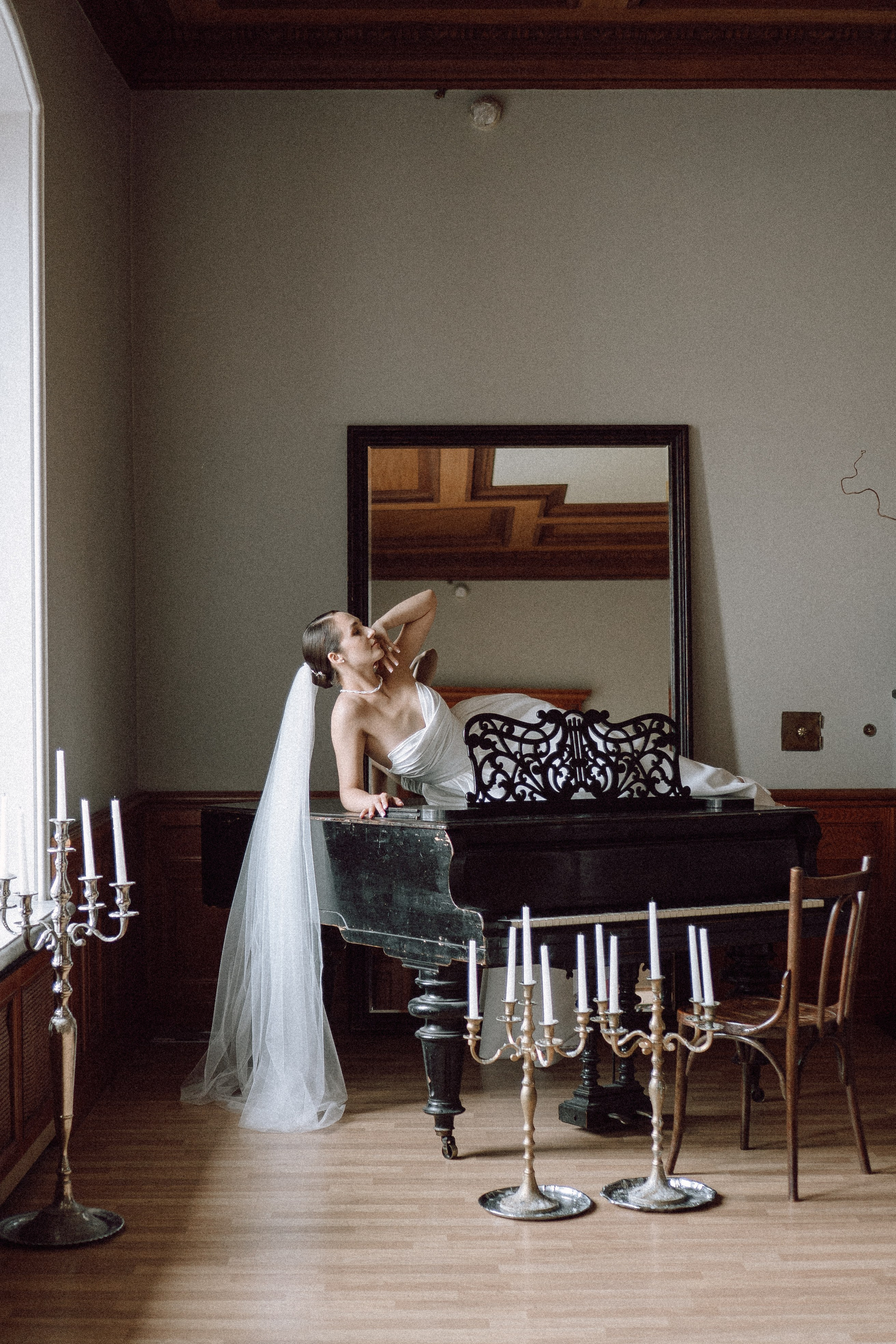 СВАДЕБНАЯ ПРОГУЛКА В САНТК-ПЕТЕРБУРГЕ (ИСАКИЕВСКИЙ СОБОР, ЗИМНЯЯ КАНАВКА, ЭРМИТАЖ И БОЛЬШАЯ МОРСКАЯ УЛИЦА). Профессиональный фотограф, Санкт-Петербург — Виктория Богомолова