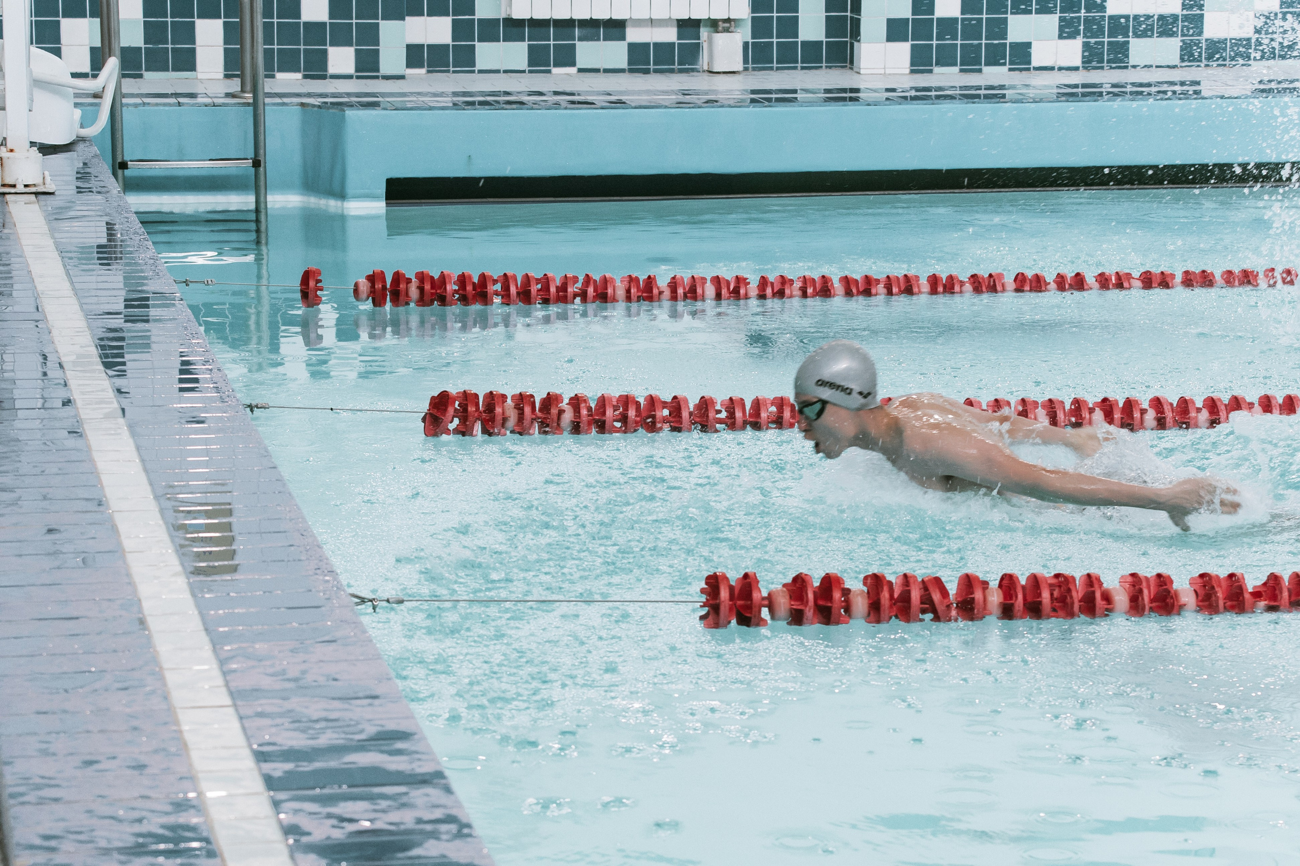 Репортажная спортивная фотосессия стадион Вымпел г. Королев спортивные соревнования чемпионов России по плаванию мая 2026. Юлия Егорова | Свадебный фотограф, семейный фотограф Москва, МО • Портреты • репортажи • день рождения • Love Story • дети