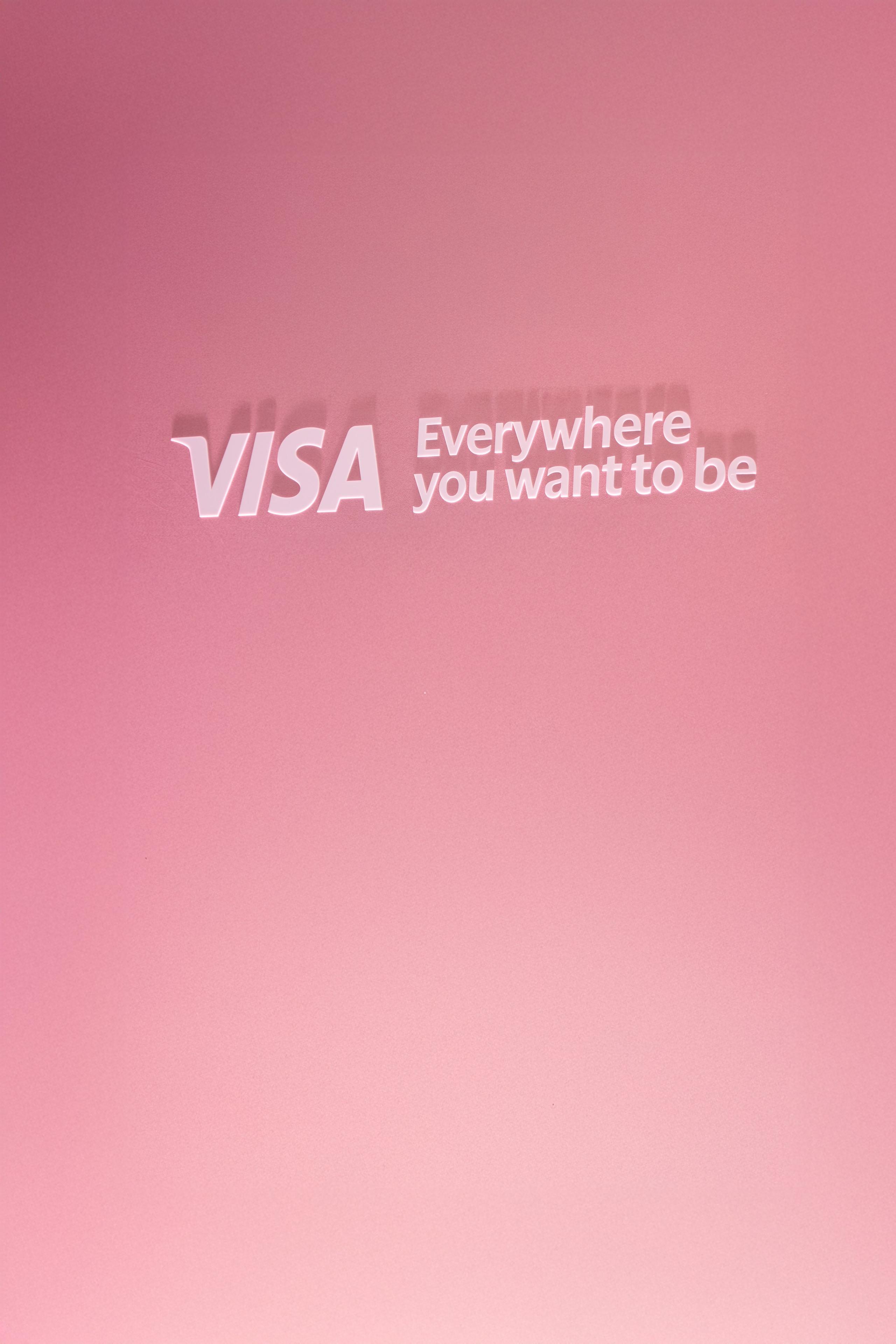 Public Talk. Nadi Valiyeva | Fashion & Art Photographer