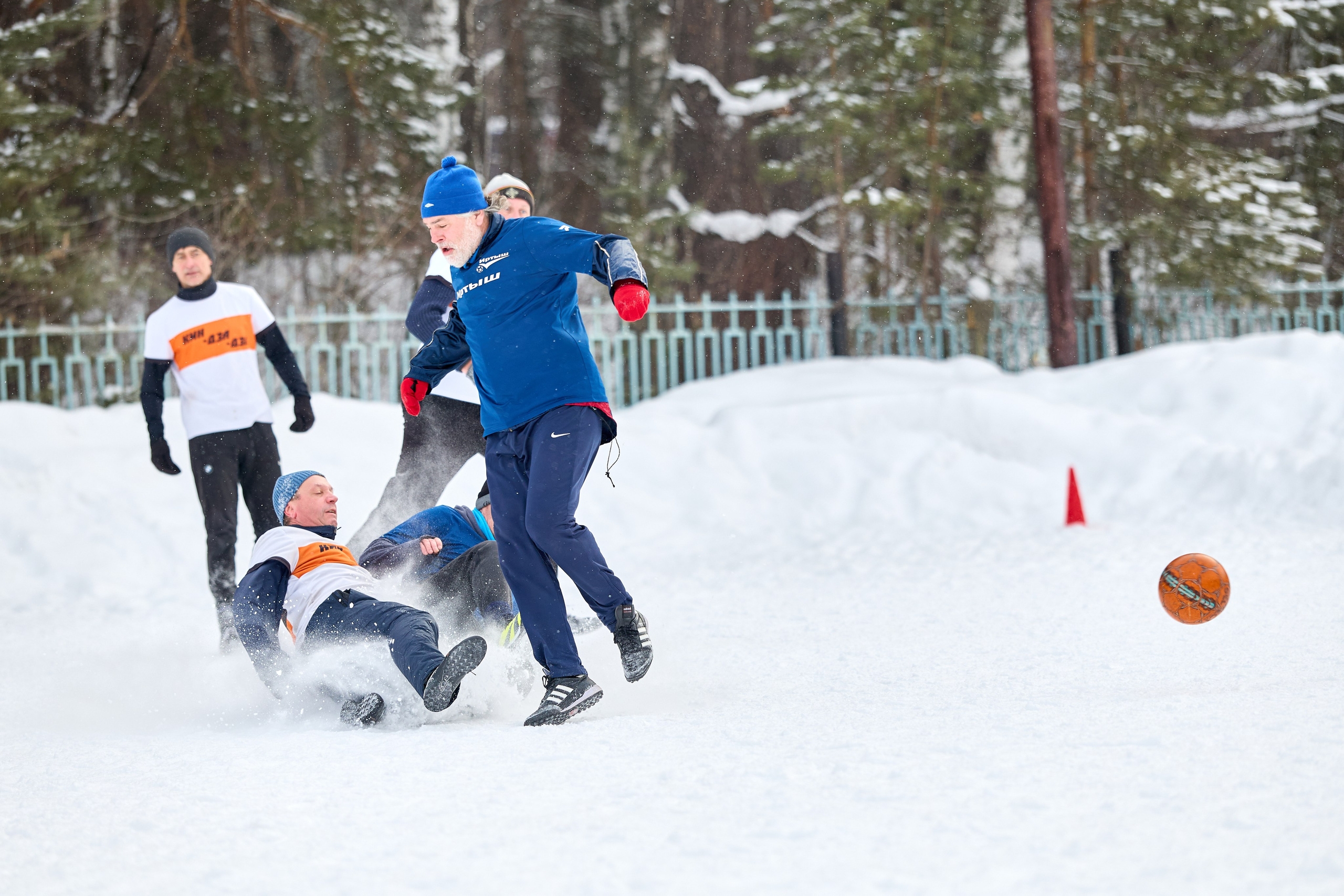 Футбол — Академ Лига. Фотограф в Новосибирске Алена Скокова