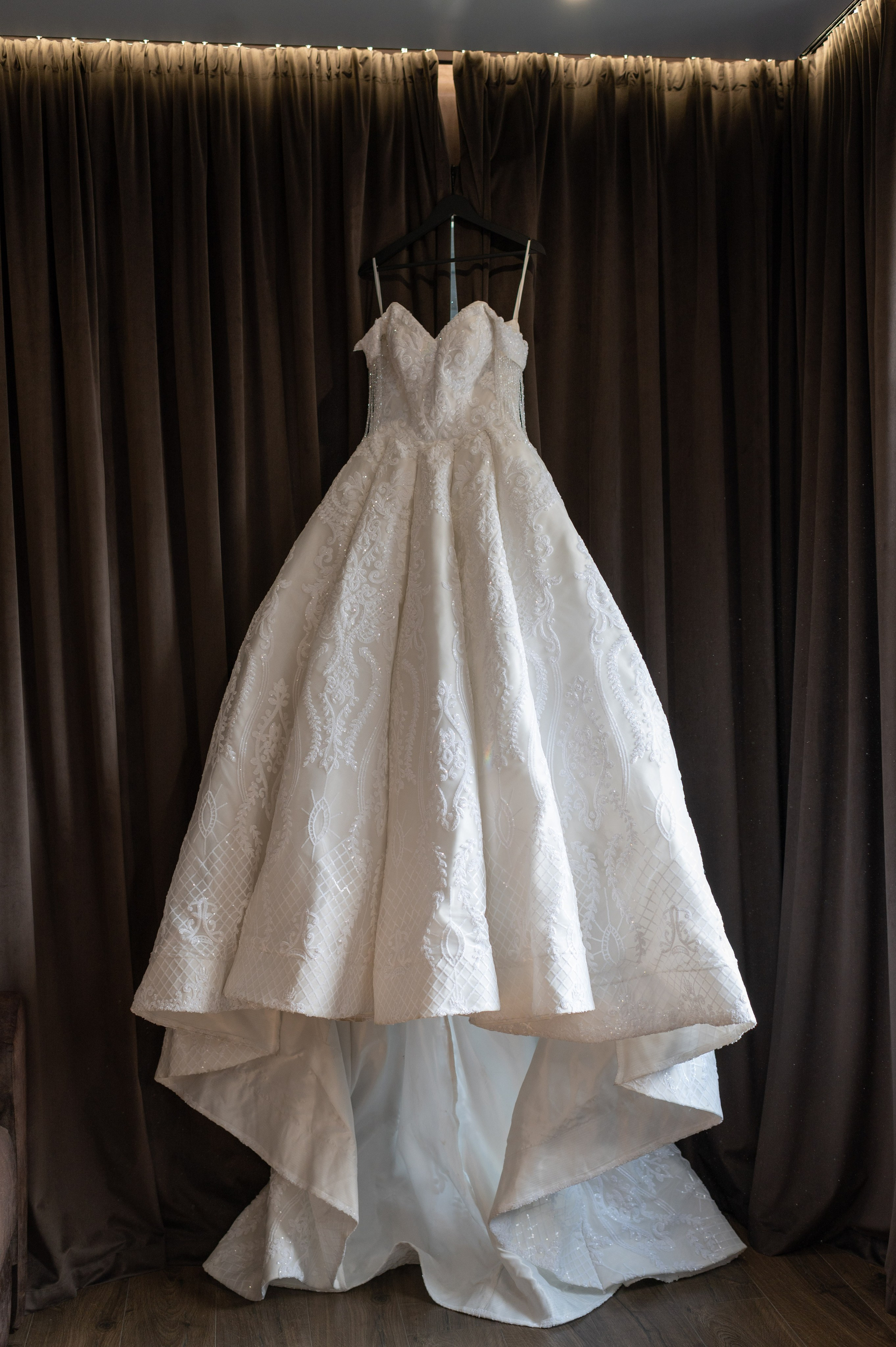 Анастасия и Игорь (фотосессия во Втором Дворце Бракосочетания, Польский сад, здание городской Ратуши). Портретный, семейный и свадебный фотограф в Санкт-Петербурге и в Пушкине Ширяев Денис