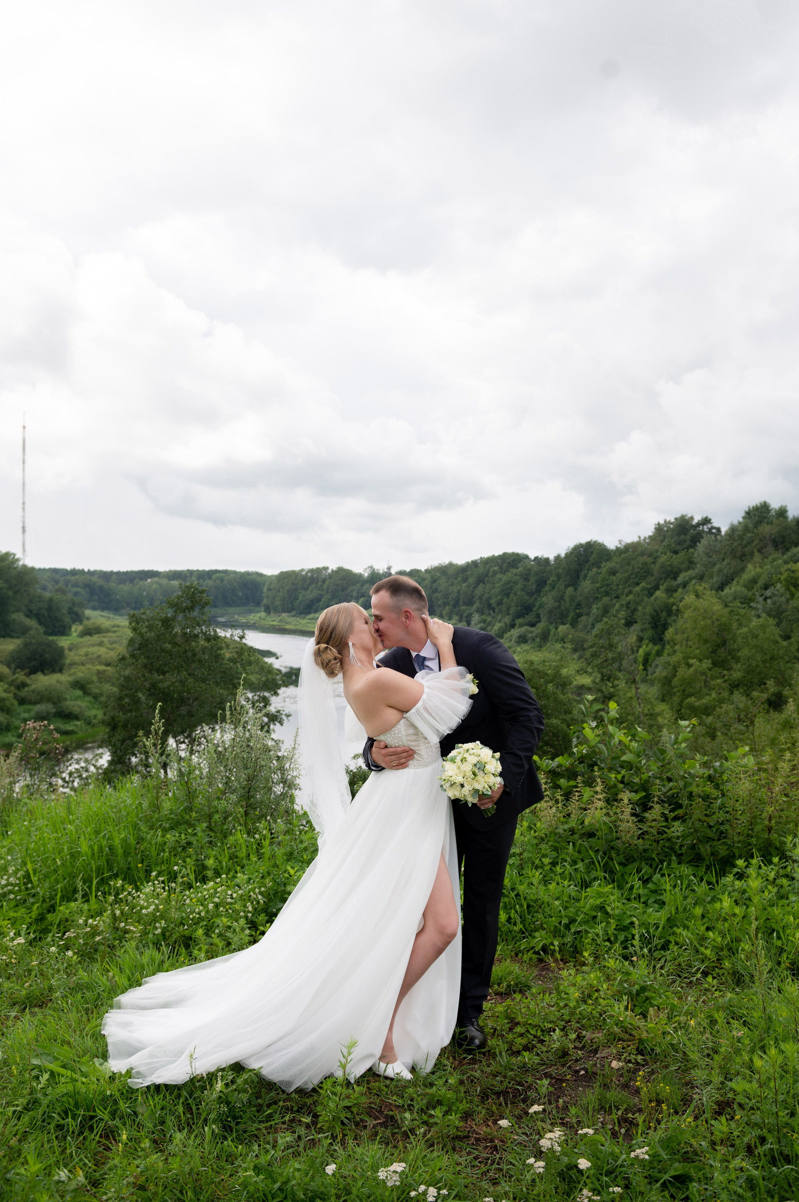 Ксения и Владислав (фотосессия в ЗАГСе и парке города Кингисеппа). Портретный, семейный и свадебный фотограф в Санкт-Петербурге и в Пушкине Ширяев Денис