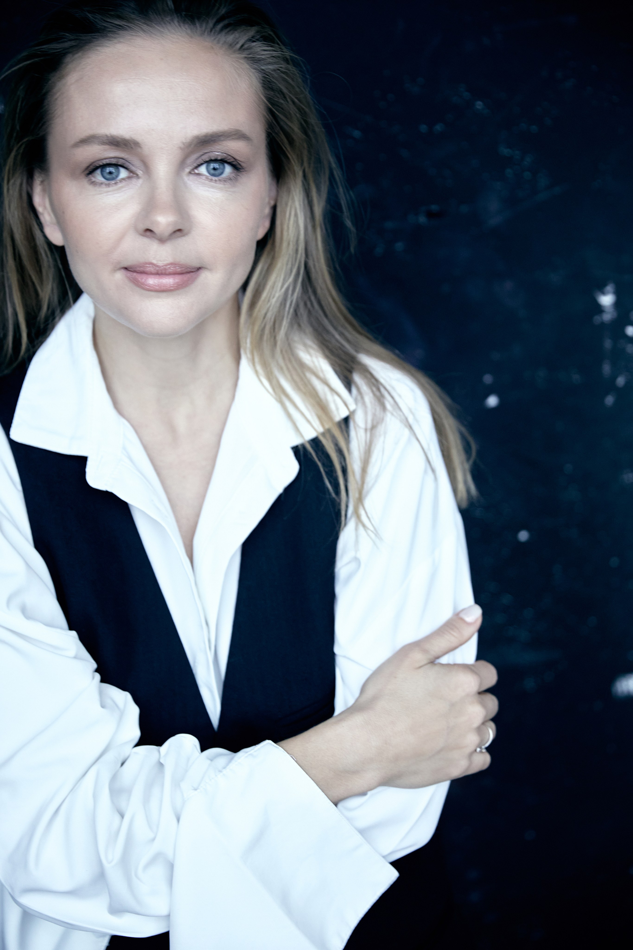 LUBOV. Yulia Otroschenko