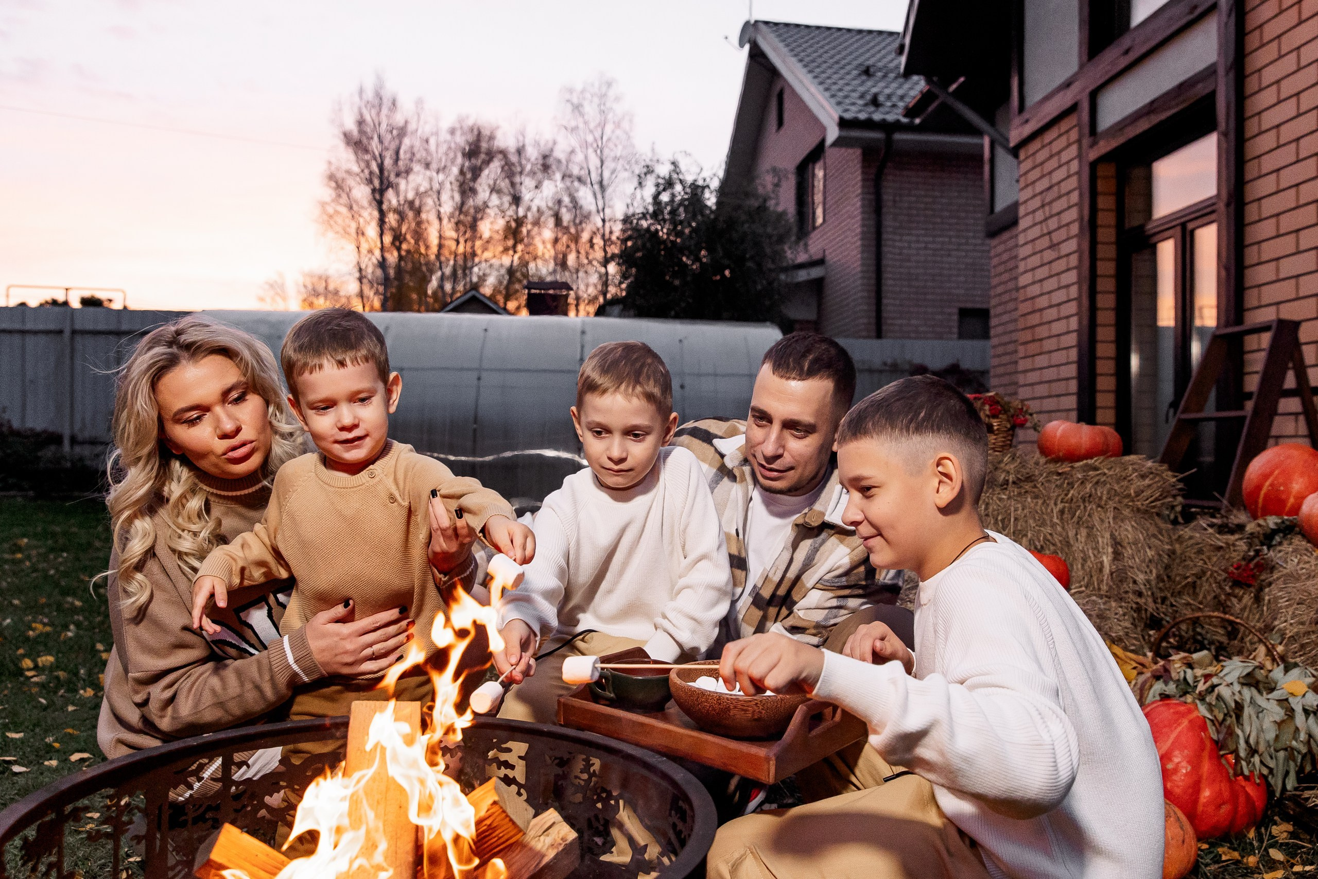 Эдуард и Дарья с сыновьями. Свадебный и семейный фотограф в Челябинске Юлия Ишимова