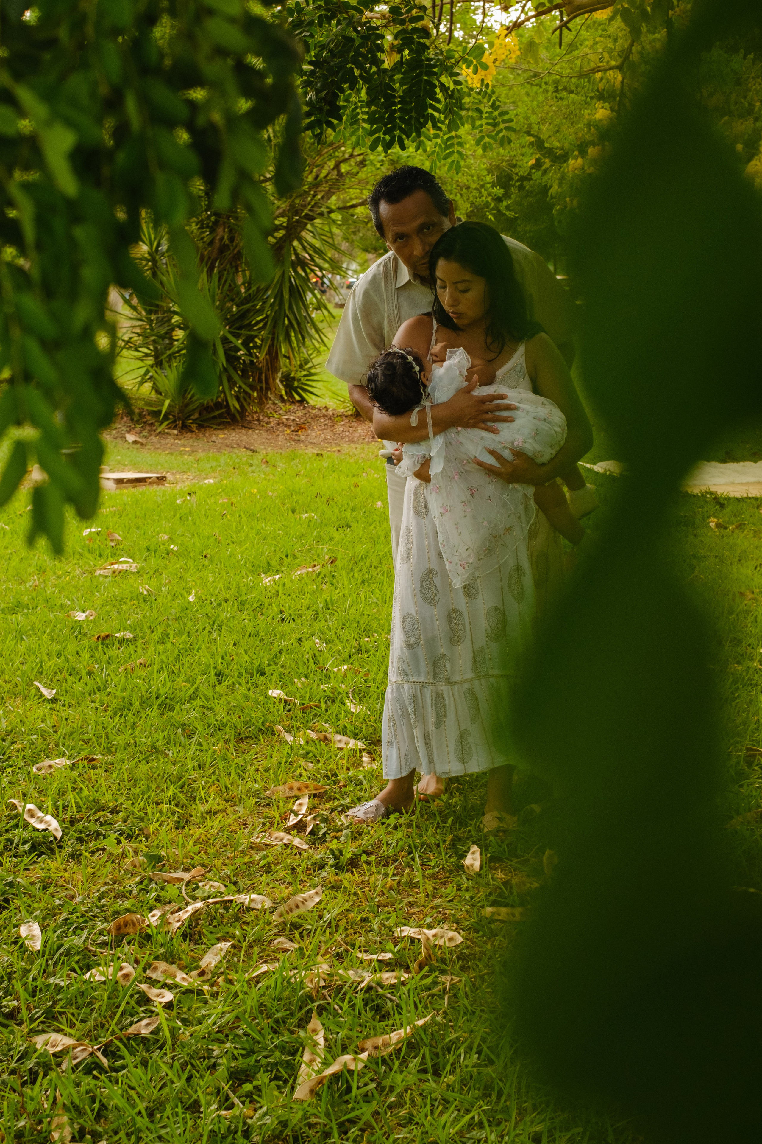 Family Photography. Margarita Rodionova — a contemporary lens-based artist currently working in Cancun, Mexico