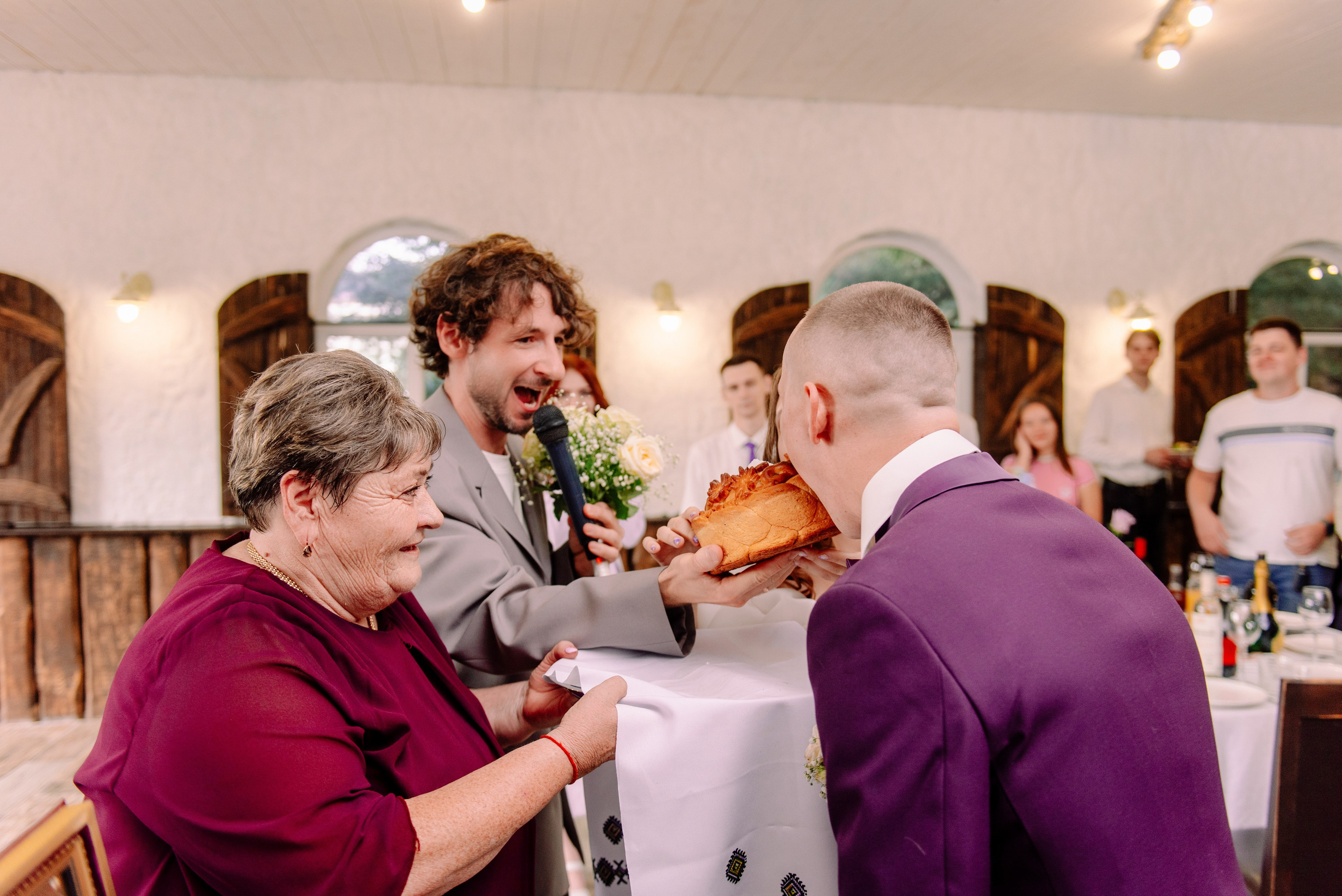 Юля и Саша — душевный банкет. Семейный и свадебный фотограф в Рязани Лиза Голованова