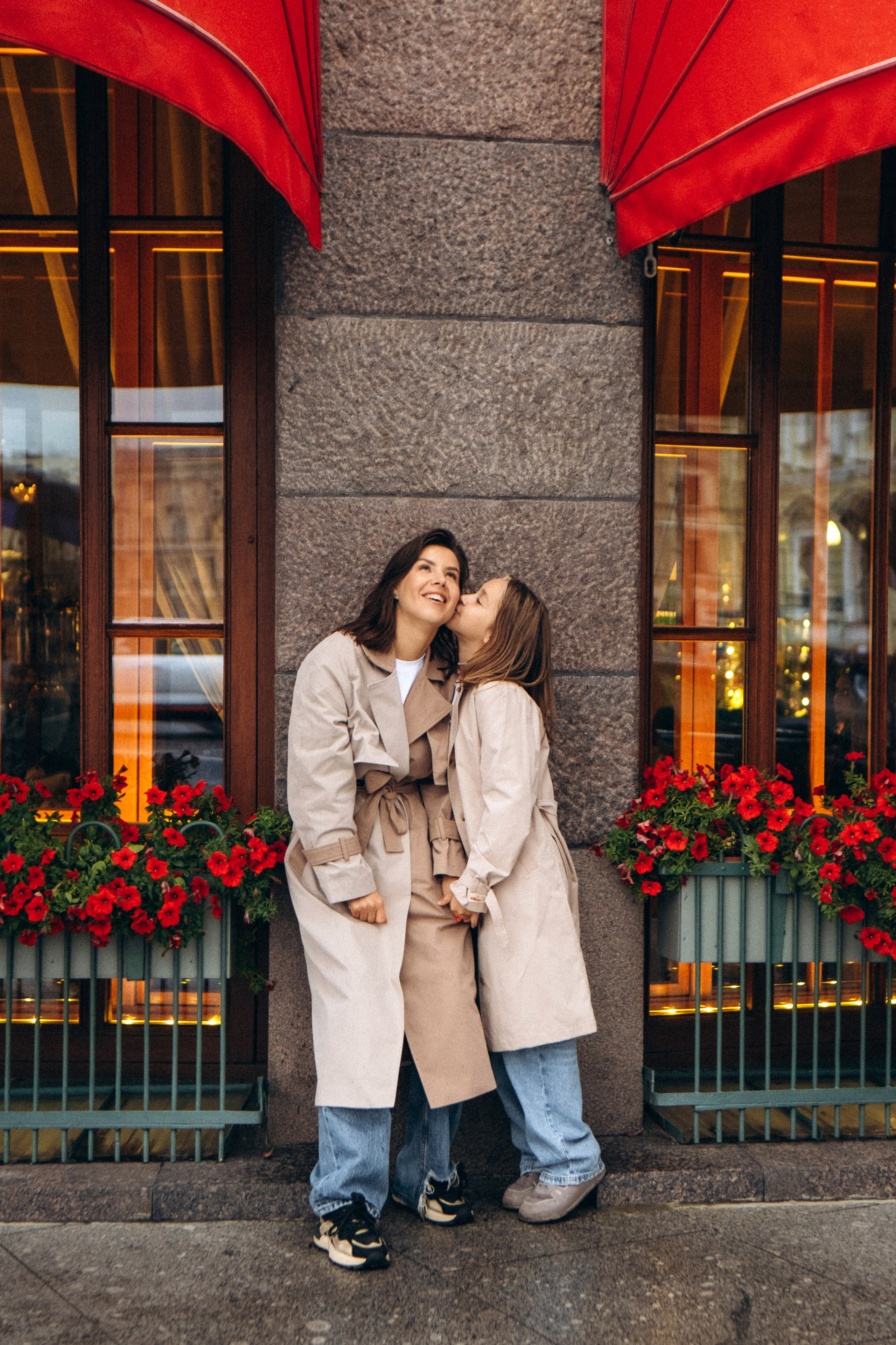 Семейная прогулочная фотосессия в Санкт-Петербурге. Фотограф в Санкт-Петербурге Кристина Брянская