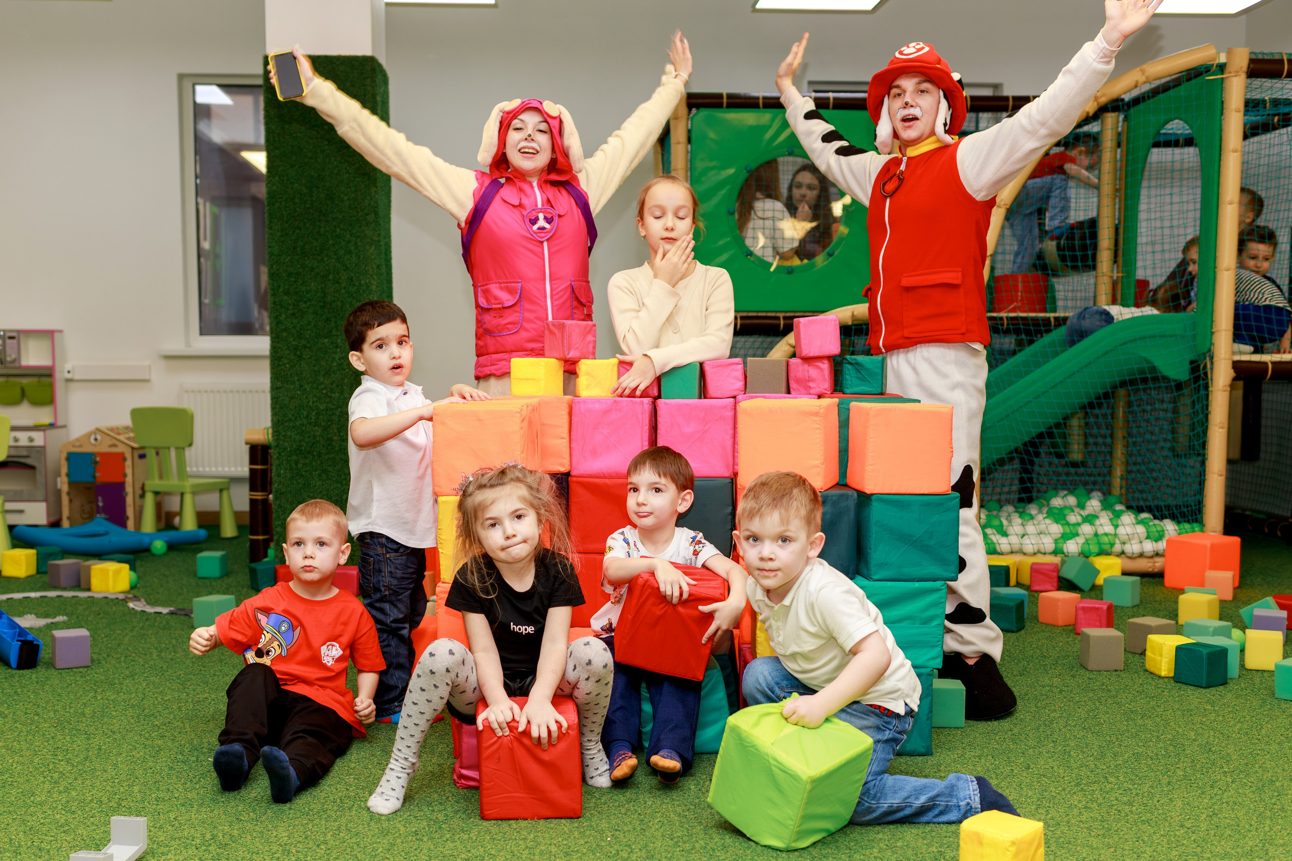 День рождения Ильи в Лифт лофт. Семейный и детский фотограф в Краснодаре Ирина Лаврецкая