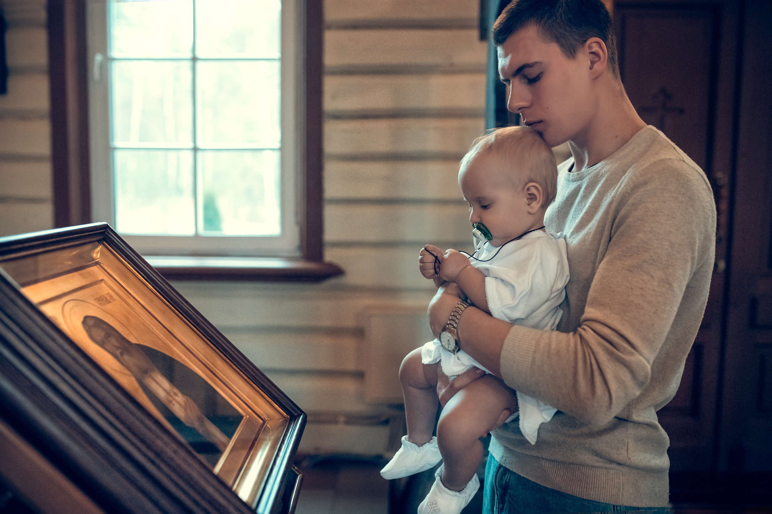 Крещение близнецов Артемия и Тимофея в храме Тихвинской иконы Божией Матери. Екатерина Крапивина фотограф церковных Таинств в Нижний Новгороде