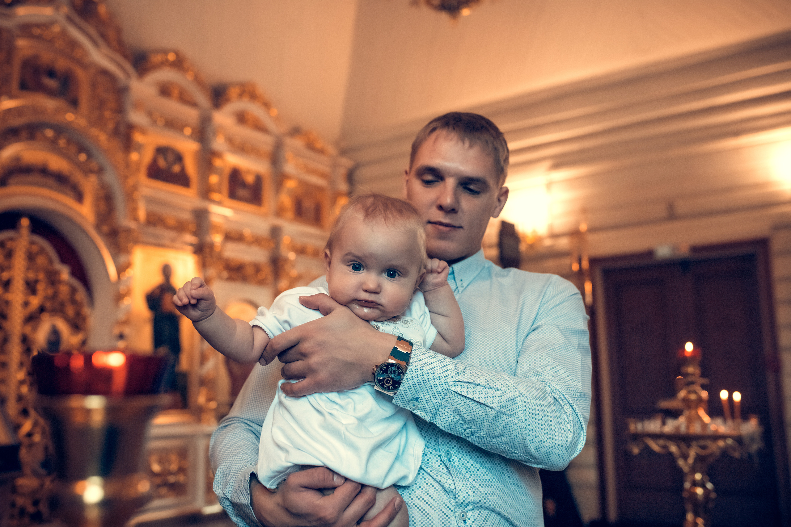 Крещение близнецов Артемия и Тимофея в храме Тихвинской иконы Божией Матери. Екатерина Крапивина фотограф церковных Таинств в Нижний Новгороде