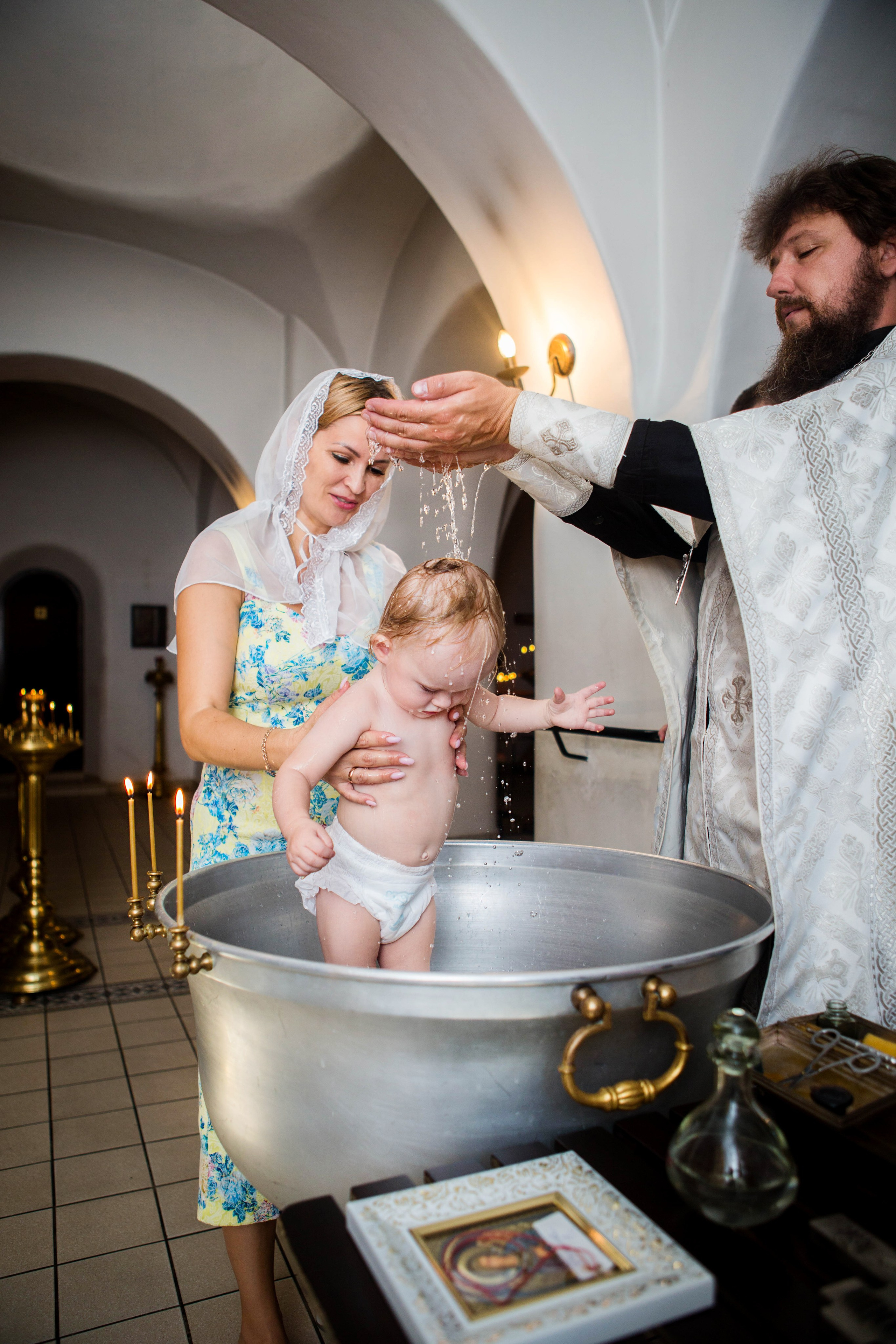 Крещение Феоны. Храм Воскресения Христова (Памирская). Свадебный семейный и детский фотограф в Краснодаре Карина Федоровская