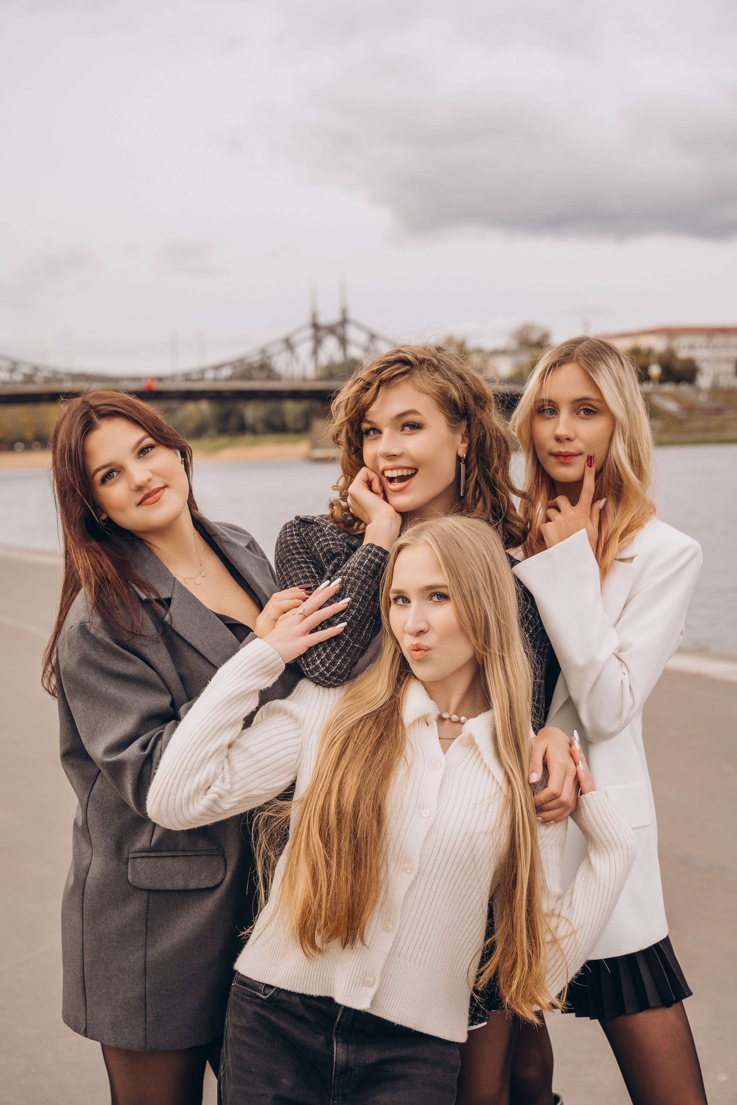 Осенняя 11 класс. МАРГАРИТА КУДРЯШОВА СВАДЕБНЫЙ И СЕМЕЙНЫЙ ФОТОГРАФ ТВЕРЬ МОСКВА