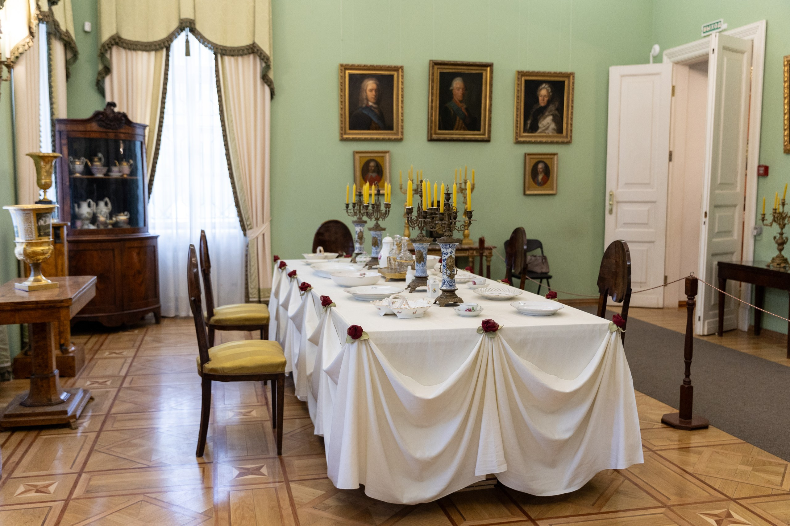 Корпоративная экскурсия. Усадьба Большие Вяземы. Свадебный и семейный фотограф