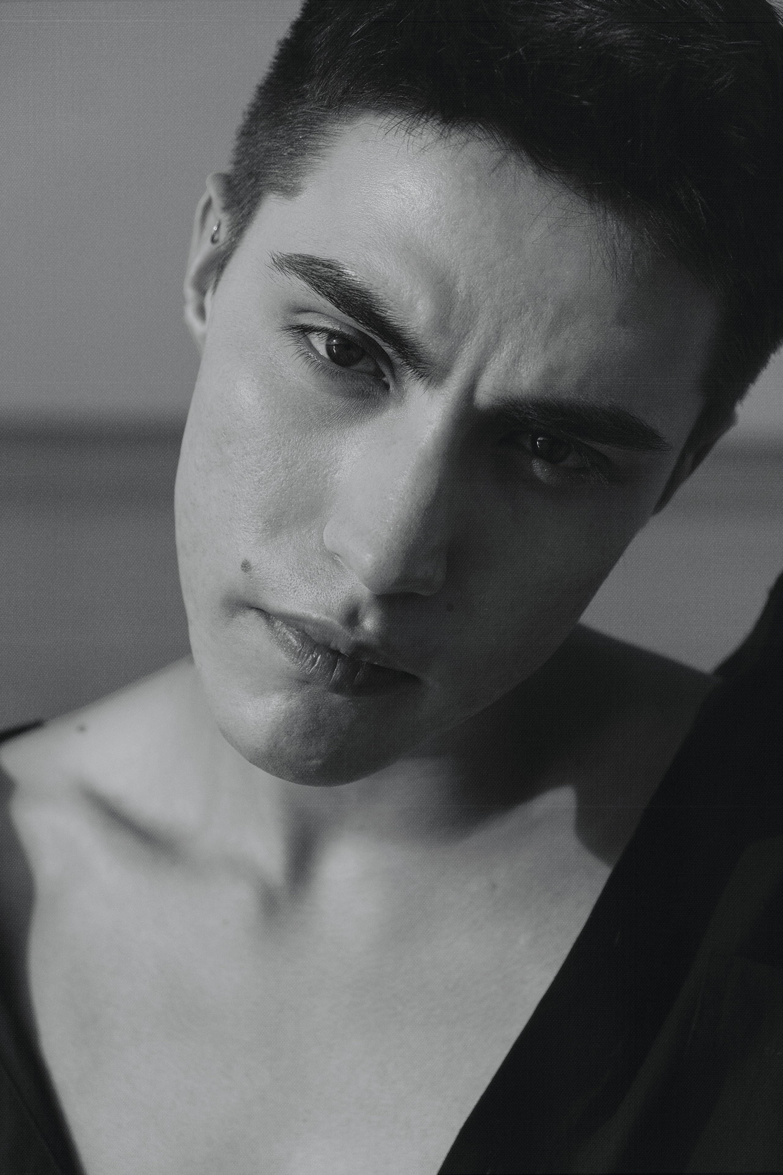 4 am. Gerasko Aleks — Портрет, кричащий тишиной