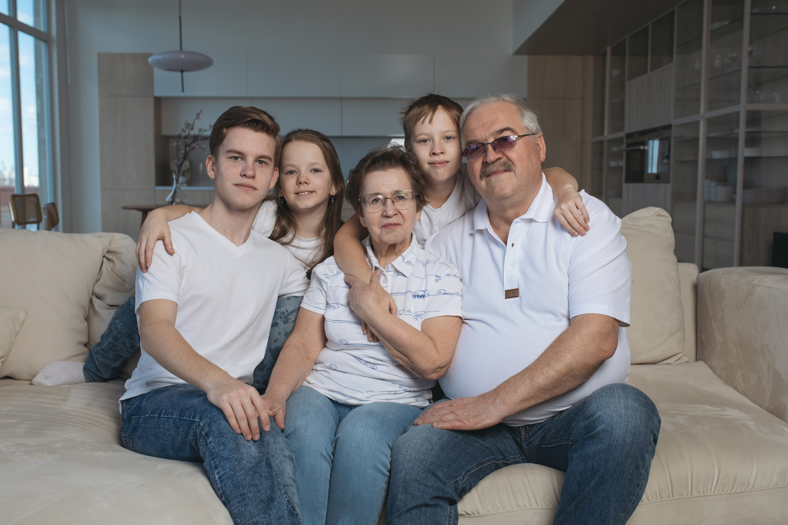 Одна большая семья: 9 человек, 3 поколения. Свадебный и женский фотограф в Санкт-Петербурге Муртеева Екатерина