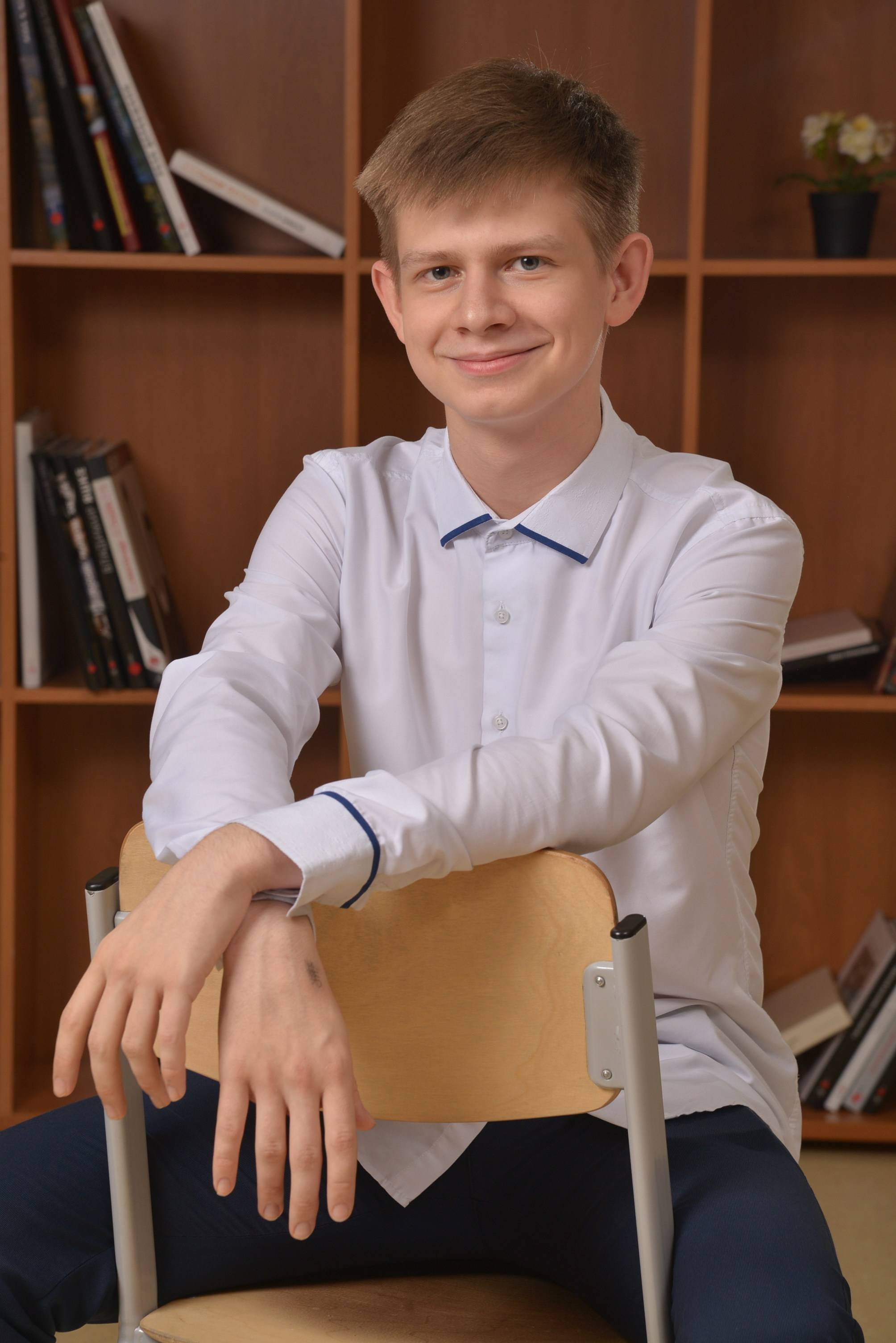 Портреты для выпускных альбомов. Фотограф в Санкт-Петербурге Артем Михайлов