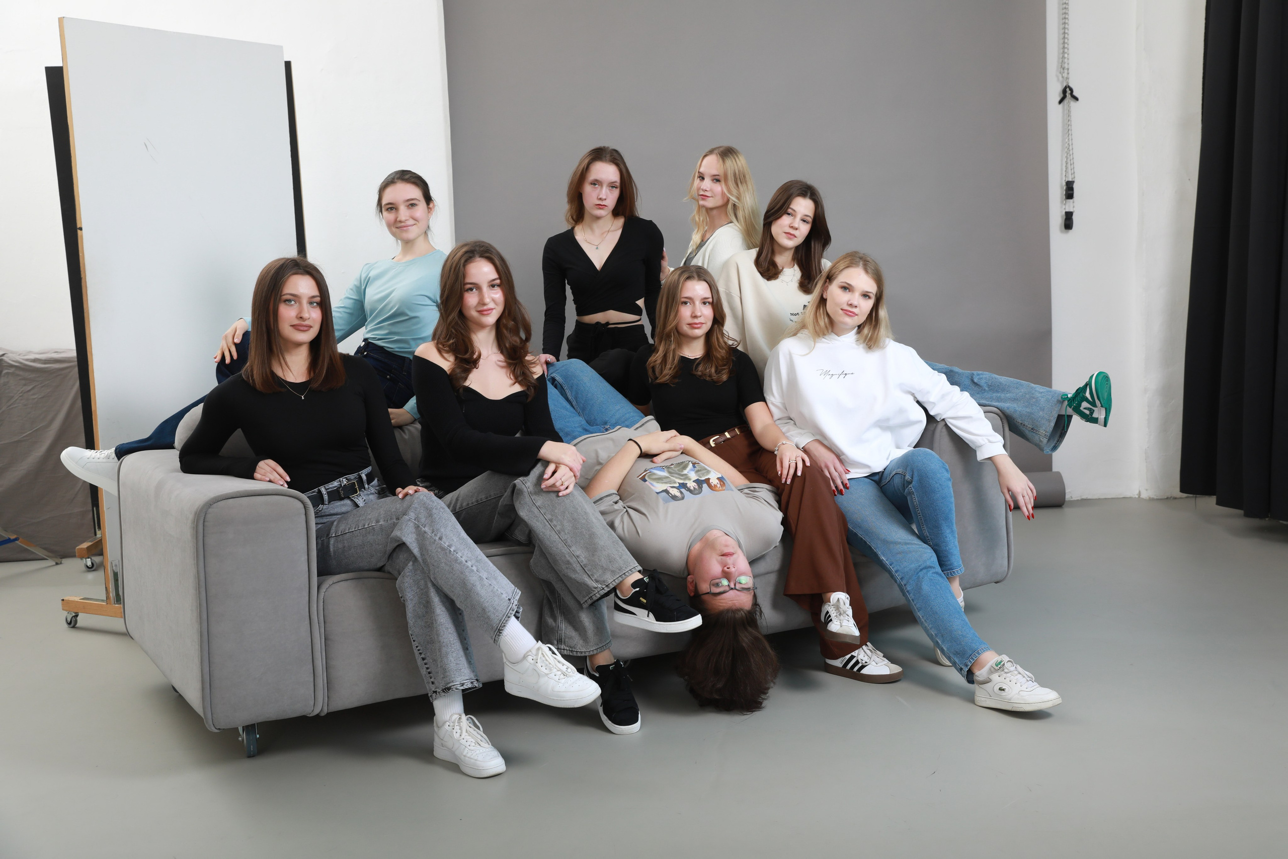 11 класс. Съемка в студии. Фотограф Тимофеева Юлия