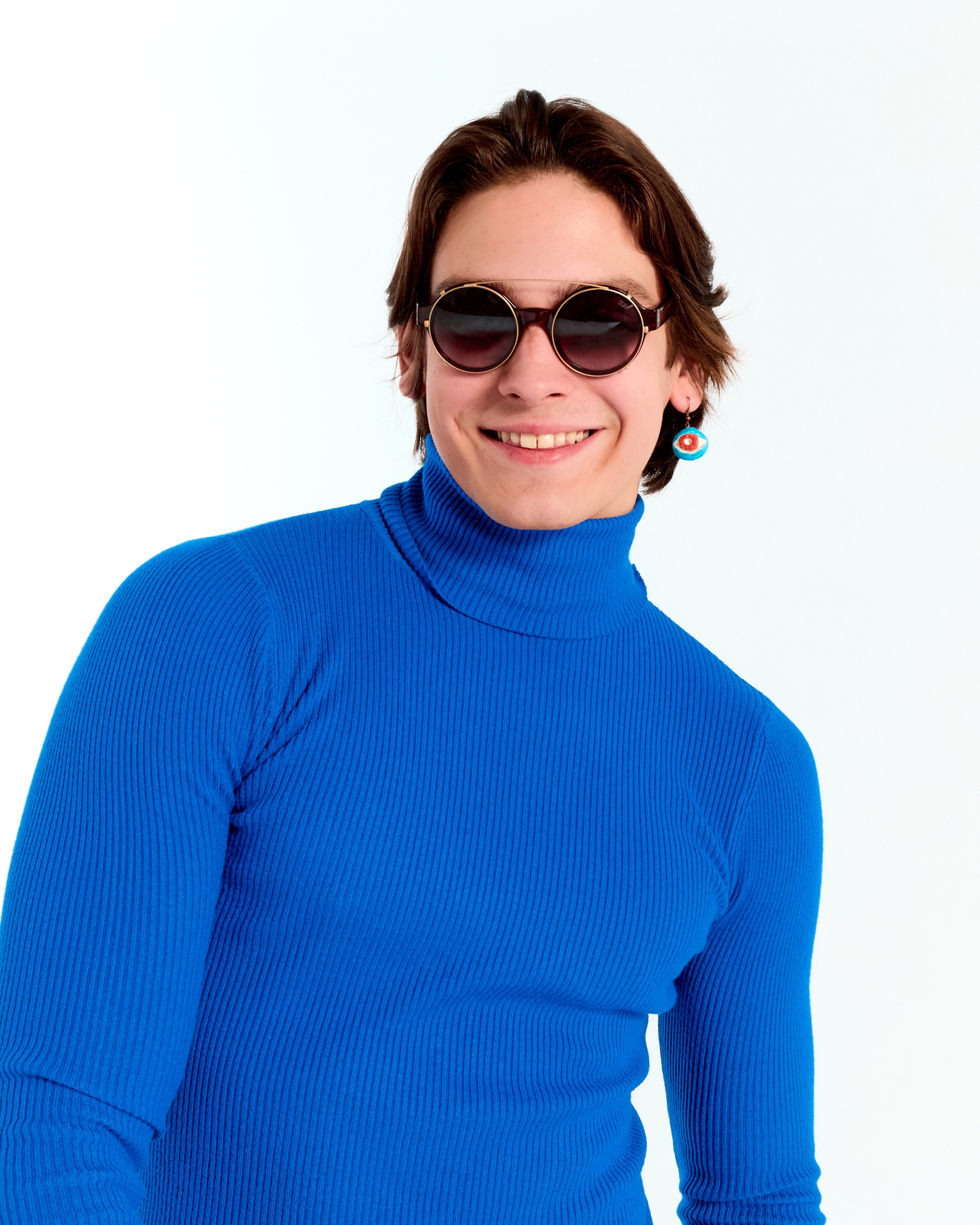 Glazburg optics. Святослав Лебедев | Рекламный фотограф — Коммерческая съемка, Арт-дирекшн, AI-интеграция