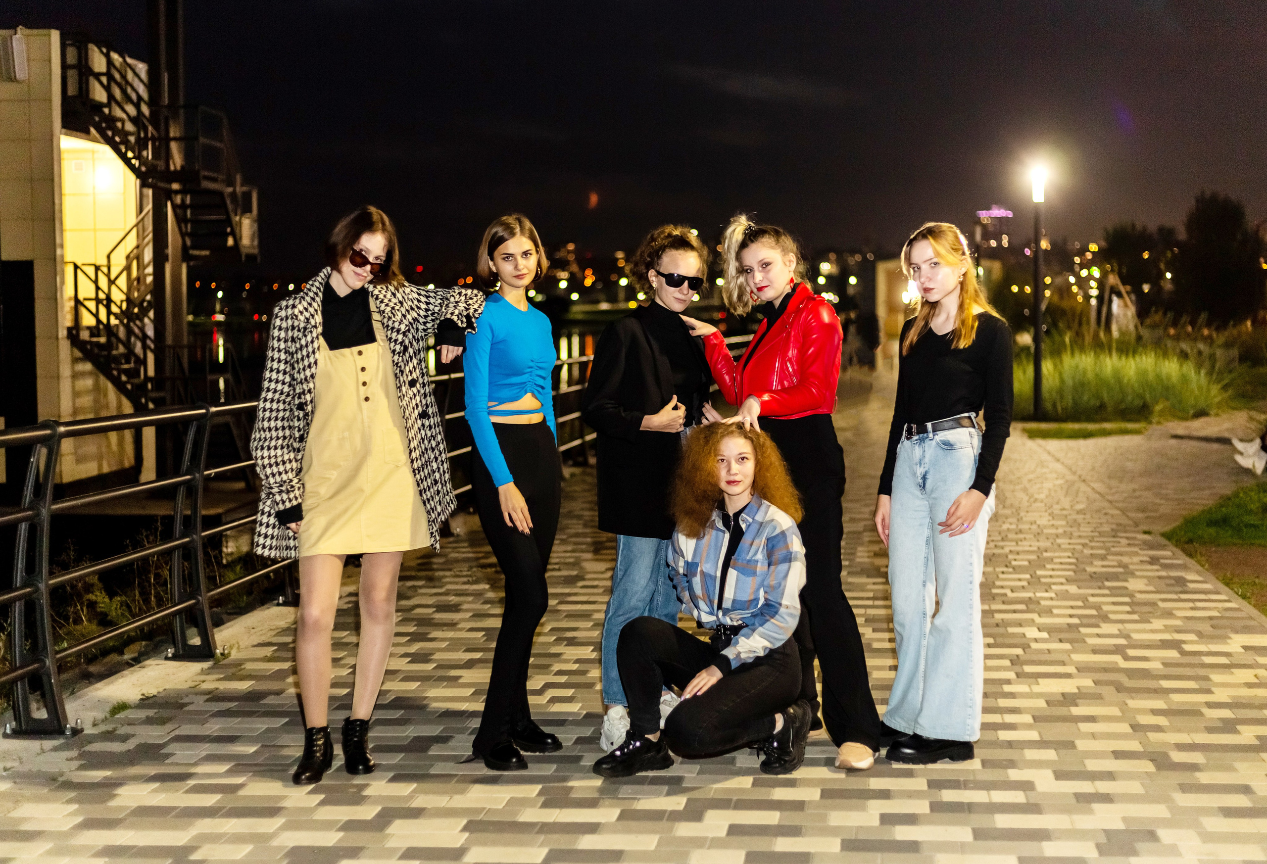 Прогулки по ночному городу. Выпускные альбомы Воронеж от Веры Соколовой