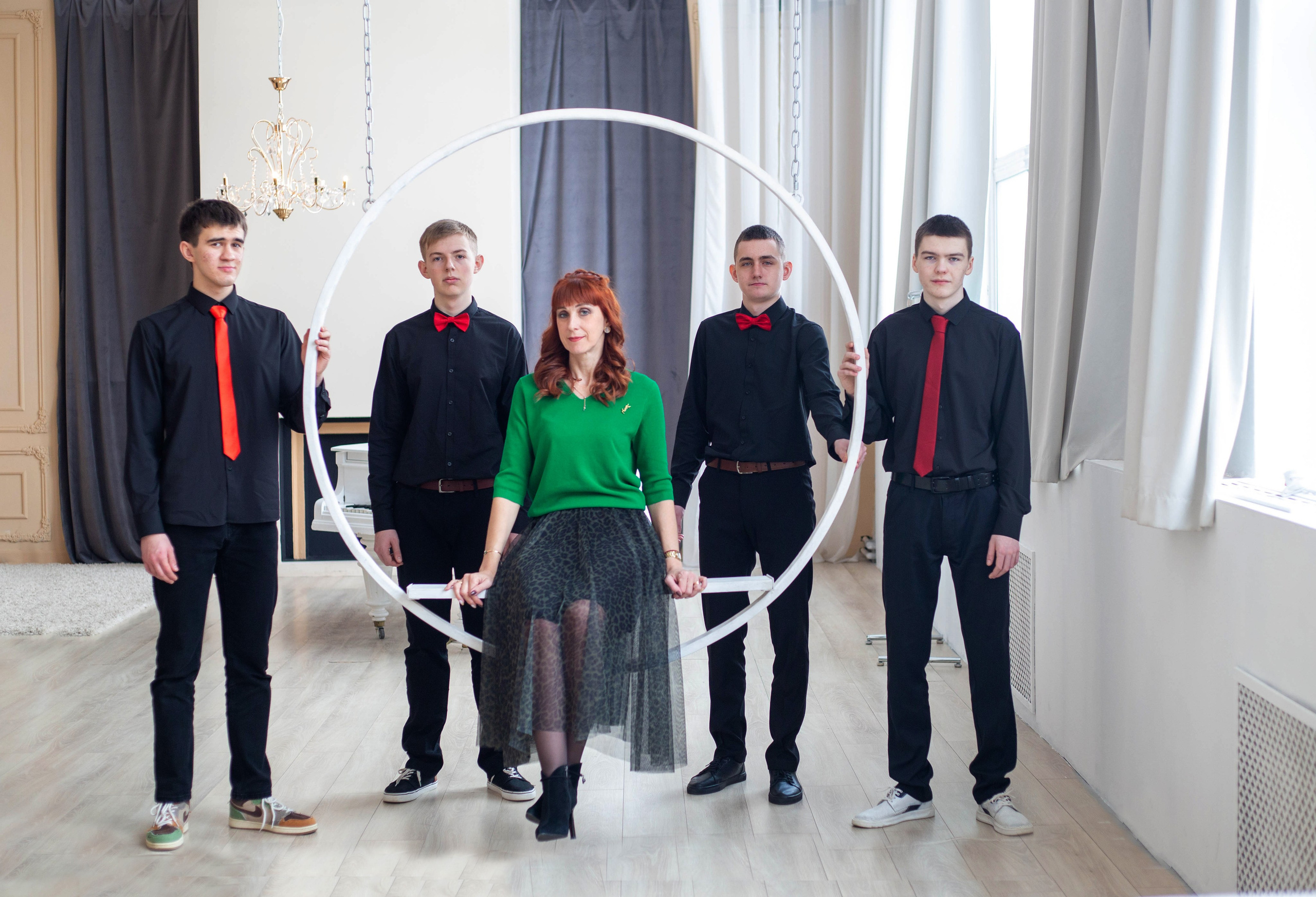 Красный с черным. Выпускные альбомы Воронеж от Веры Соколовой