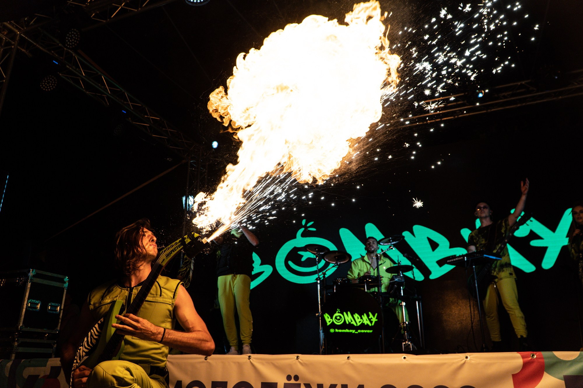 Концерт ко Дню молодёжи 2022. Репортажный, промышленный и маркетплейс-фотограф Дмитрий Чернат