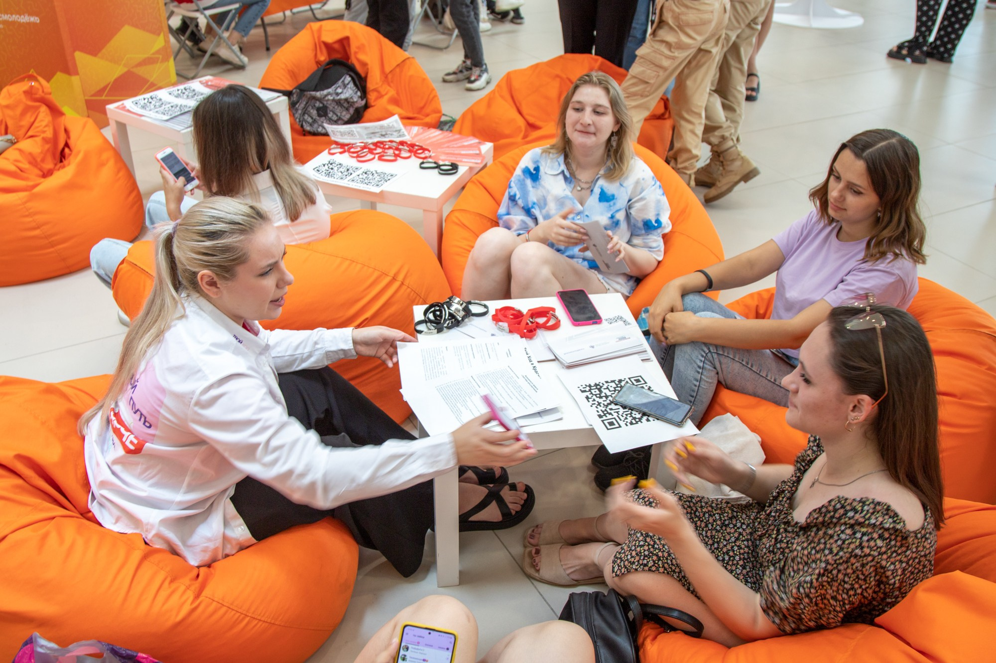 Краевой День молодёжи в Краснодаре 2023. Репортажный, промышленный и маркетплейс-фотограф Дмитрий Чернат