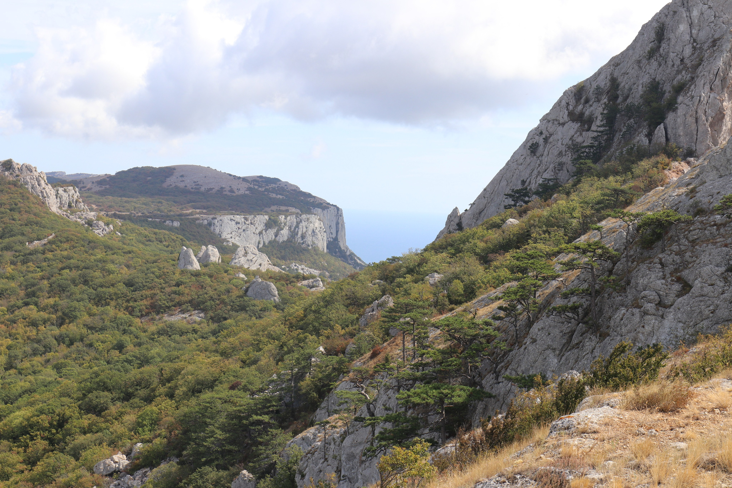 Крым. ЮБК (Судак, Карадаг, гора Клементьева, Меганом, Ильяс-Кая). Сентябрь 2020. Путешественник-фотограф из Санкт-Петербурга Татьяна Свистулина