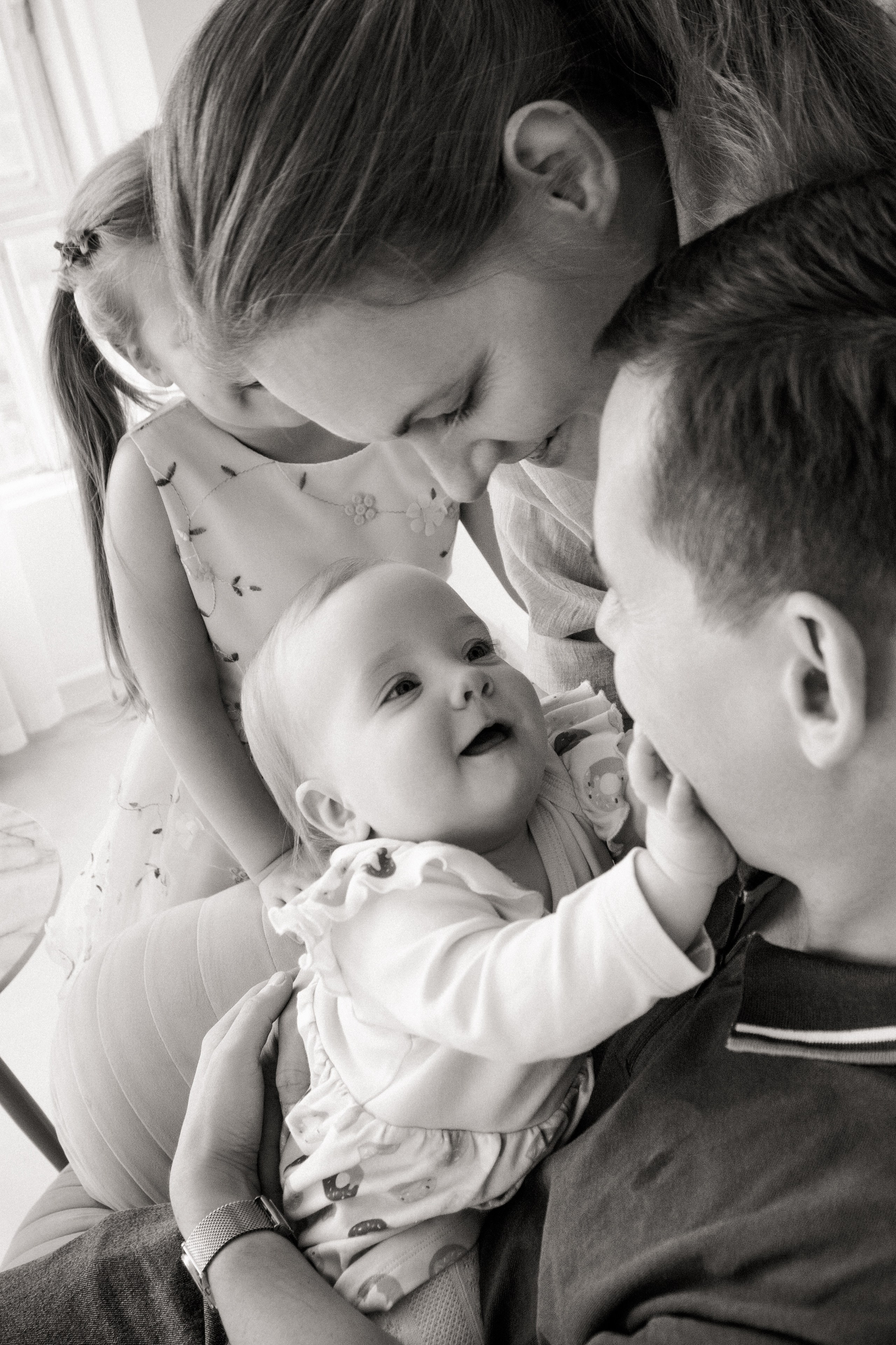 Семейная фотосессия в студии One take studio VANILLA. Свадебный и семейный фотограф в Москве и Подмосковье Лариса Козлова