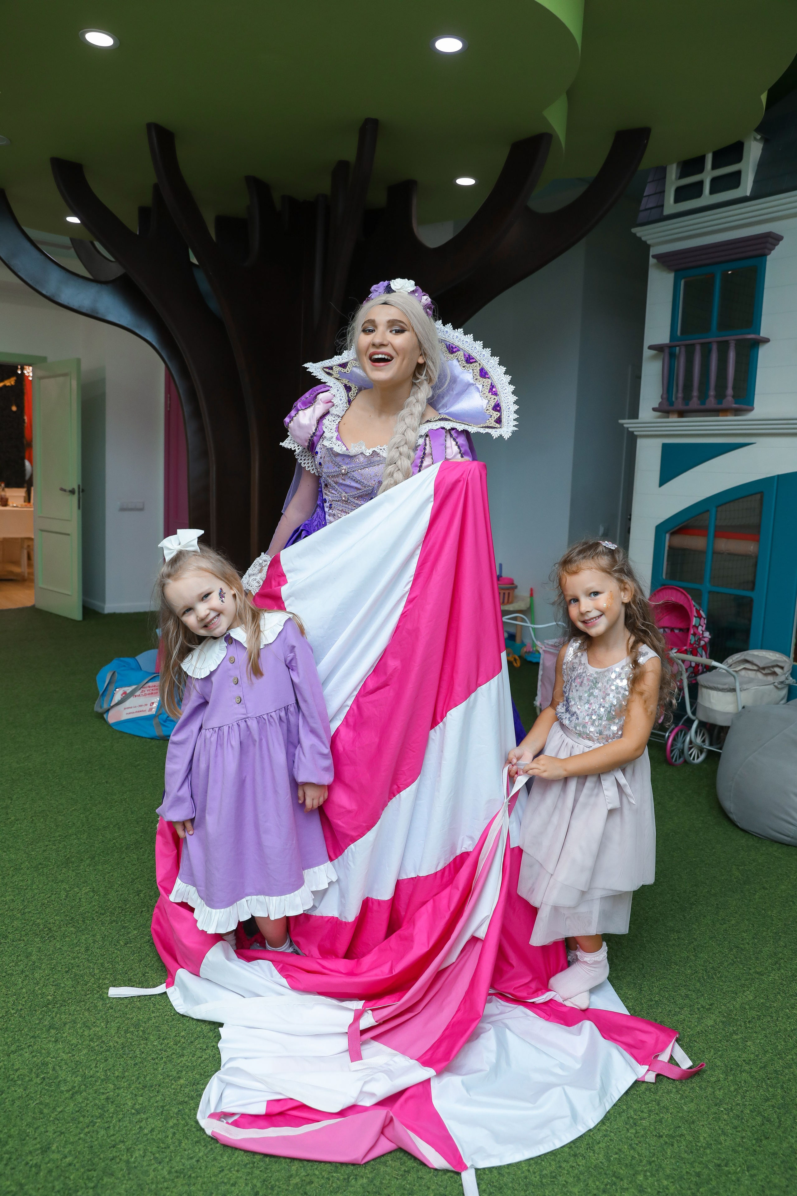 ДЕТСКИЕ МЕРОПРИЯТИЯ. Photographer Viktoriya Markushina «My world throug»