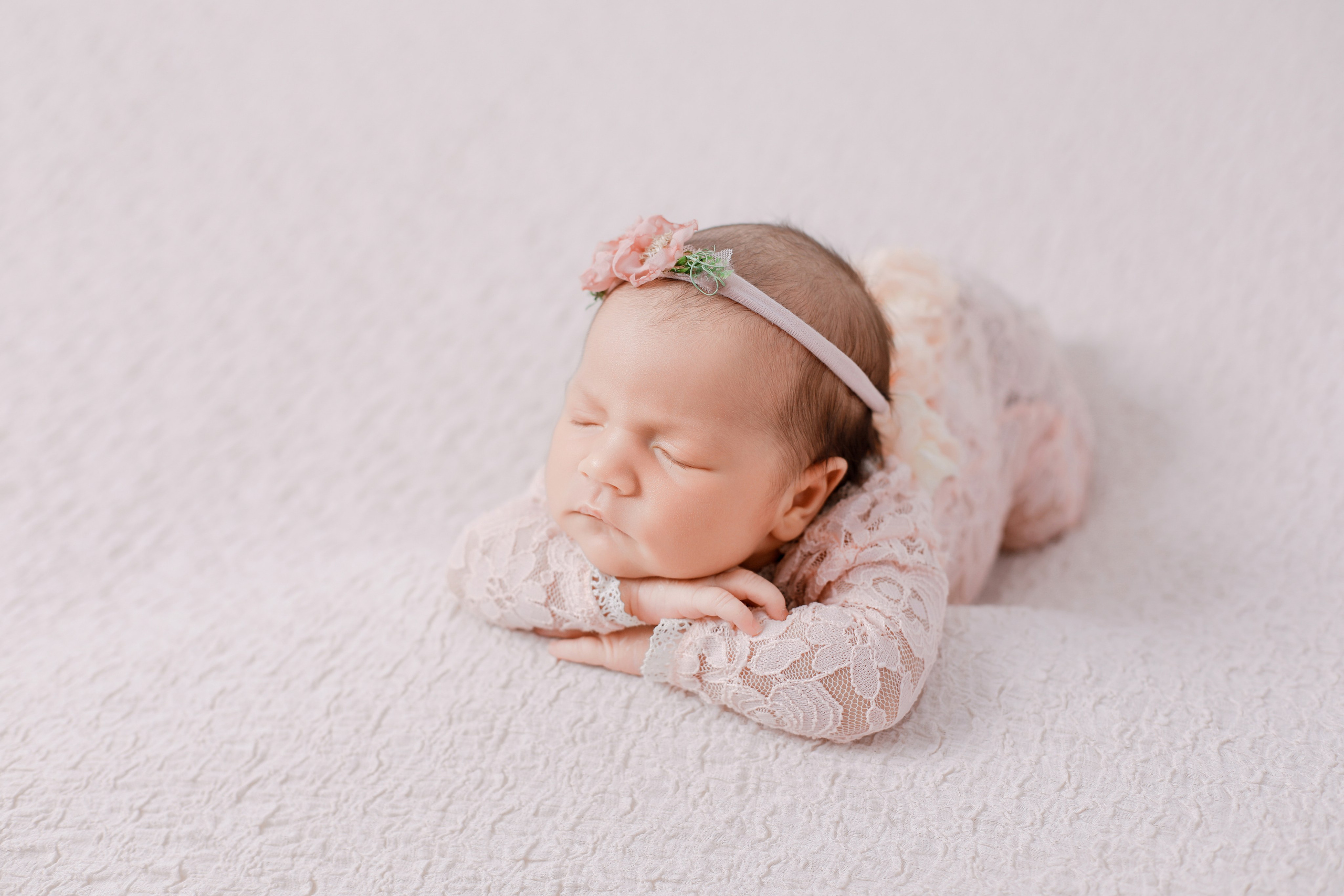 Фотограф новорождённых Псков