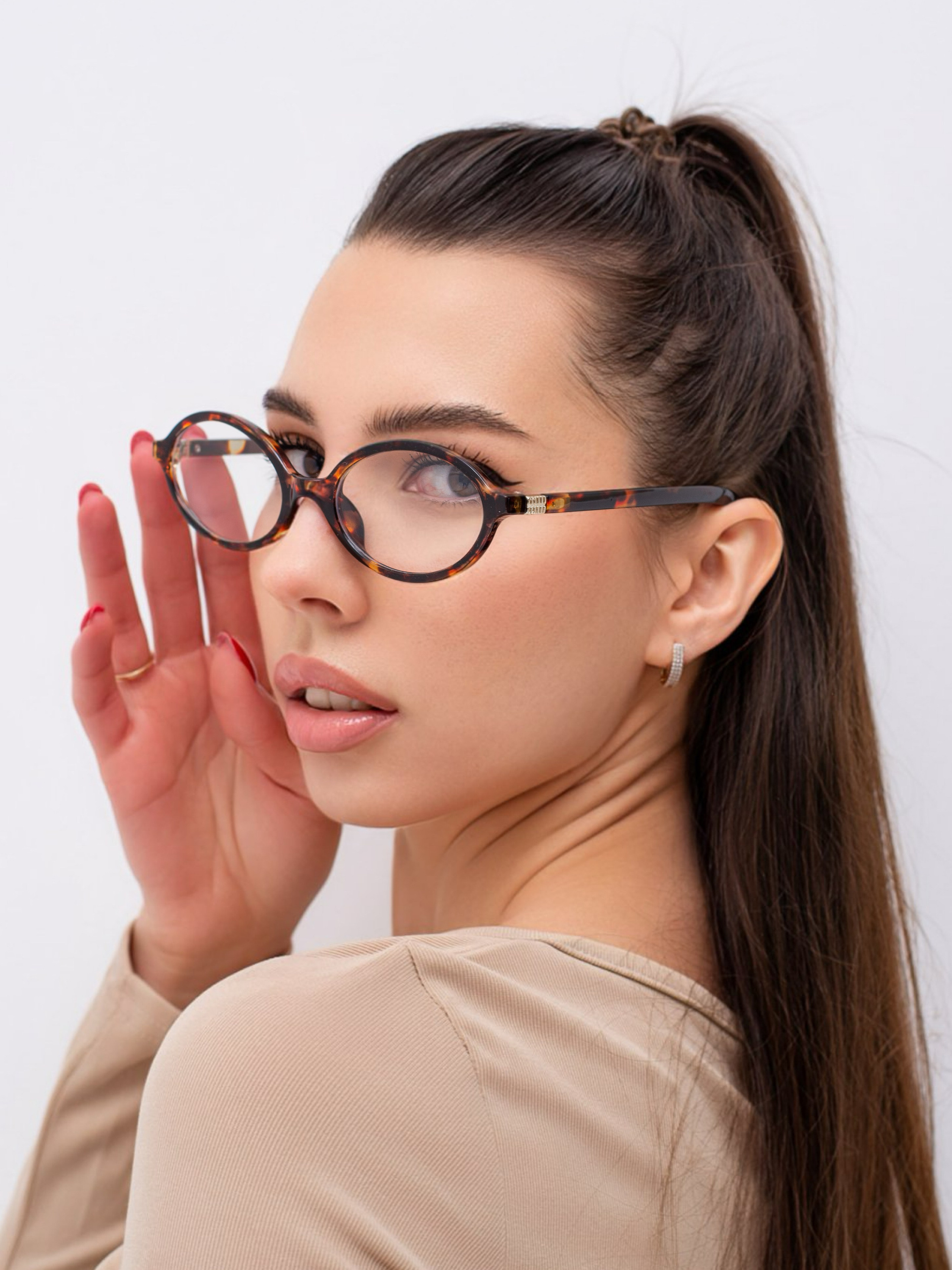 Екатерина Б. - модель для маркетплейсов. ТМ Продакшн — Съемка для маркетплейсов в Москве