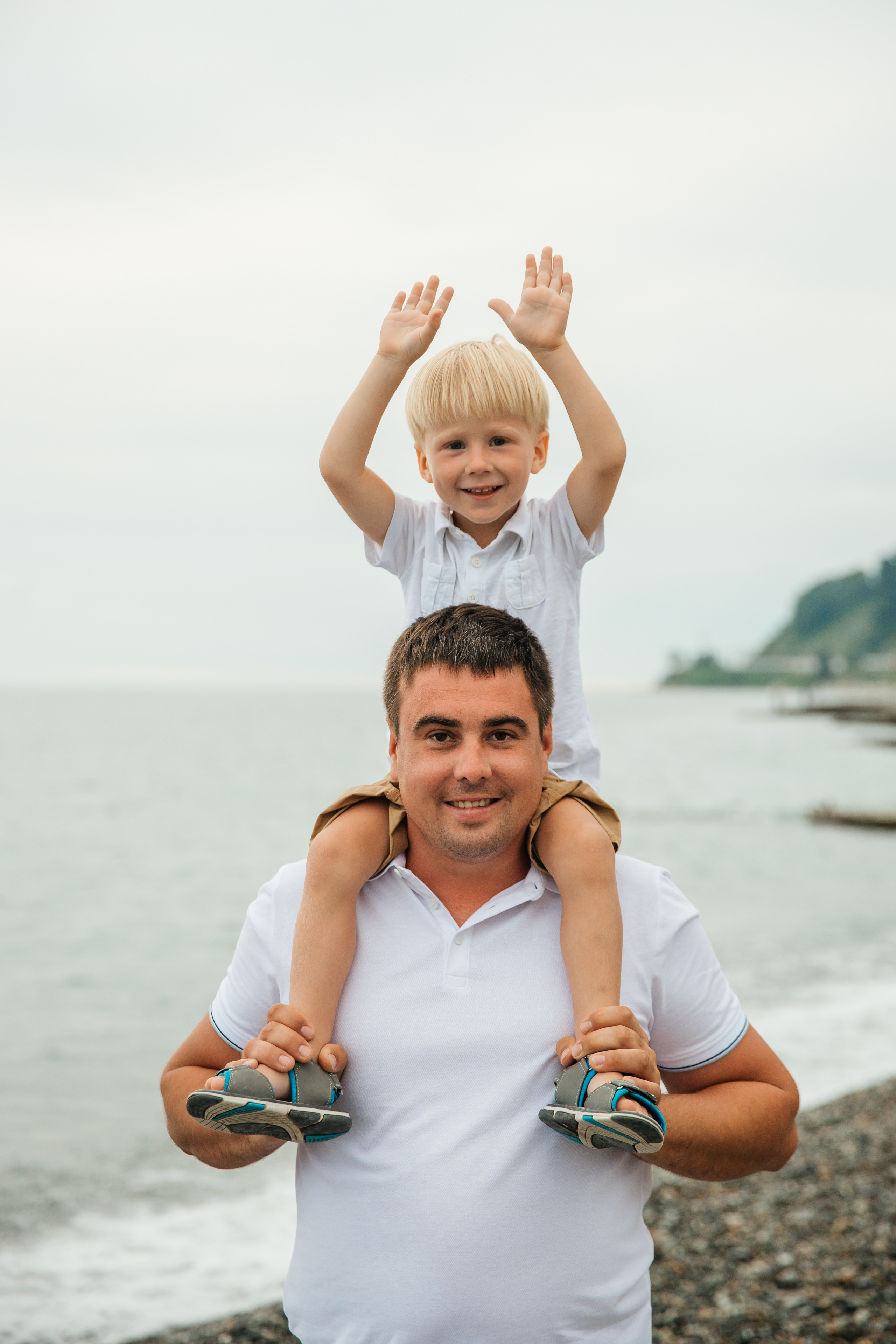 Дмитрий, Влада и дети у моря. Фотограф в Сочи. Свадебная видеосъемка Сочи