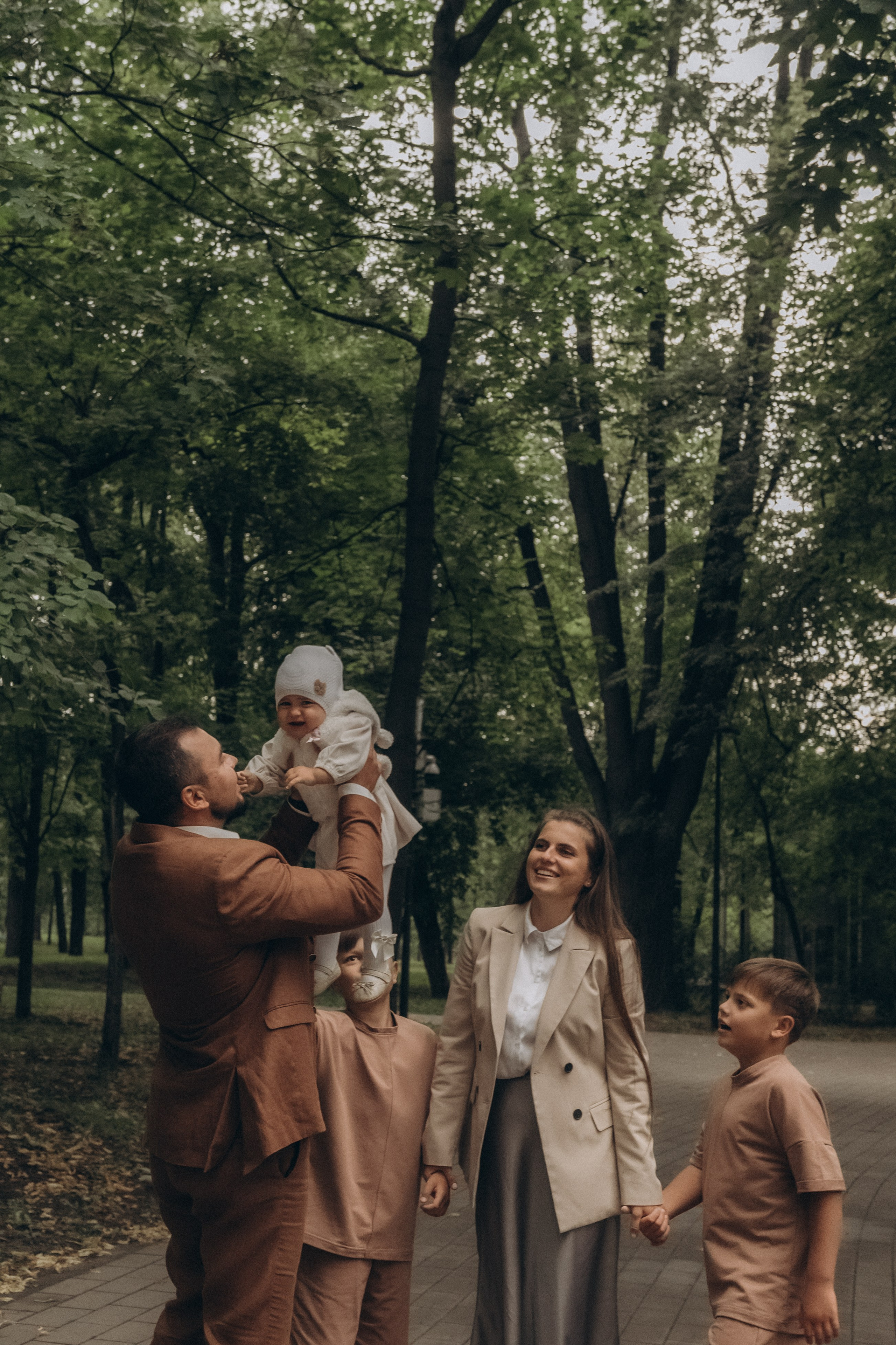 Семейная прогулка. Гаврилова Настя семейный фотограф lifestyle в Москве