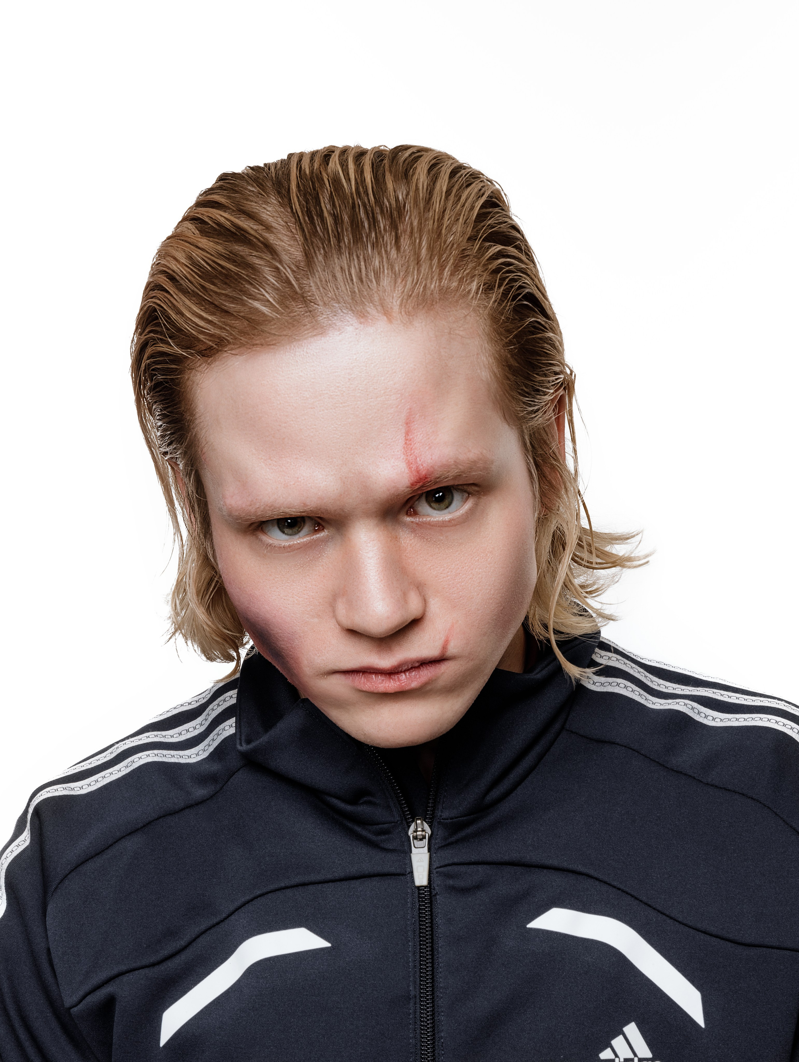 CULT OF HAIR by main stage. Фотограф для маркетплейсов в Москве Озерова Кристина