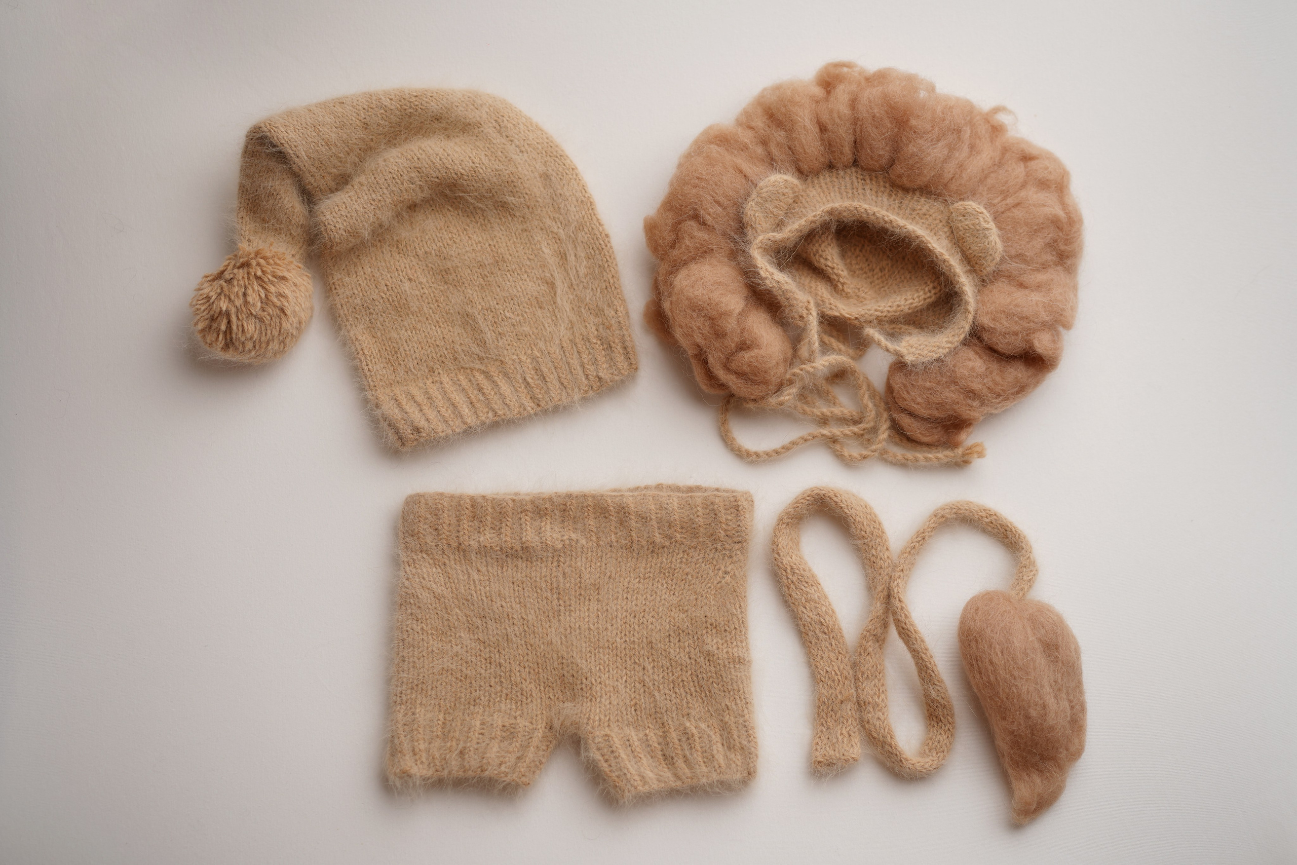 Комплекты. Фотограф новорождённых в Москве Елена Левина