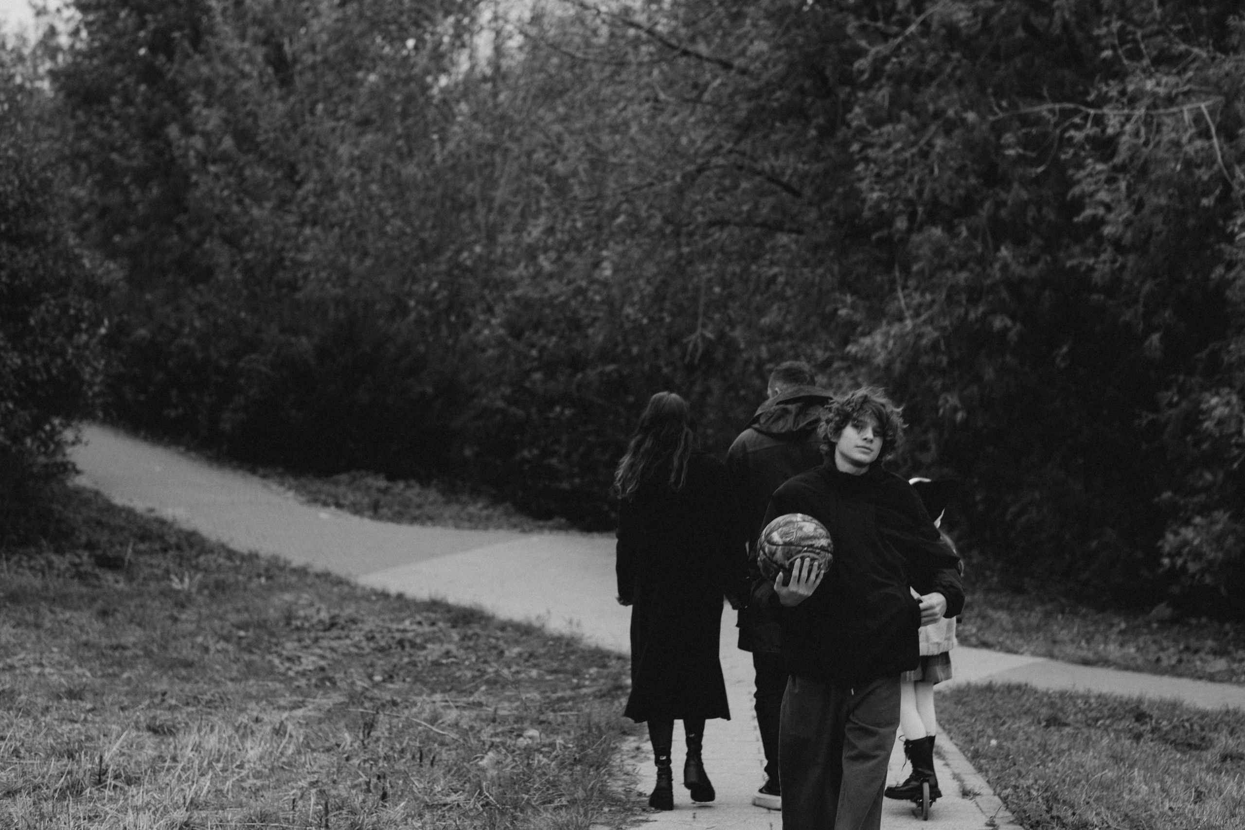 Даша с семьей (прогулка в парке). Фотограф Москва / Зеленоград — Наталья Петухова