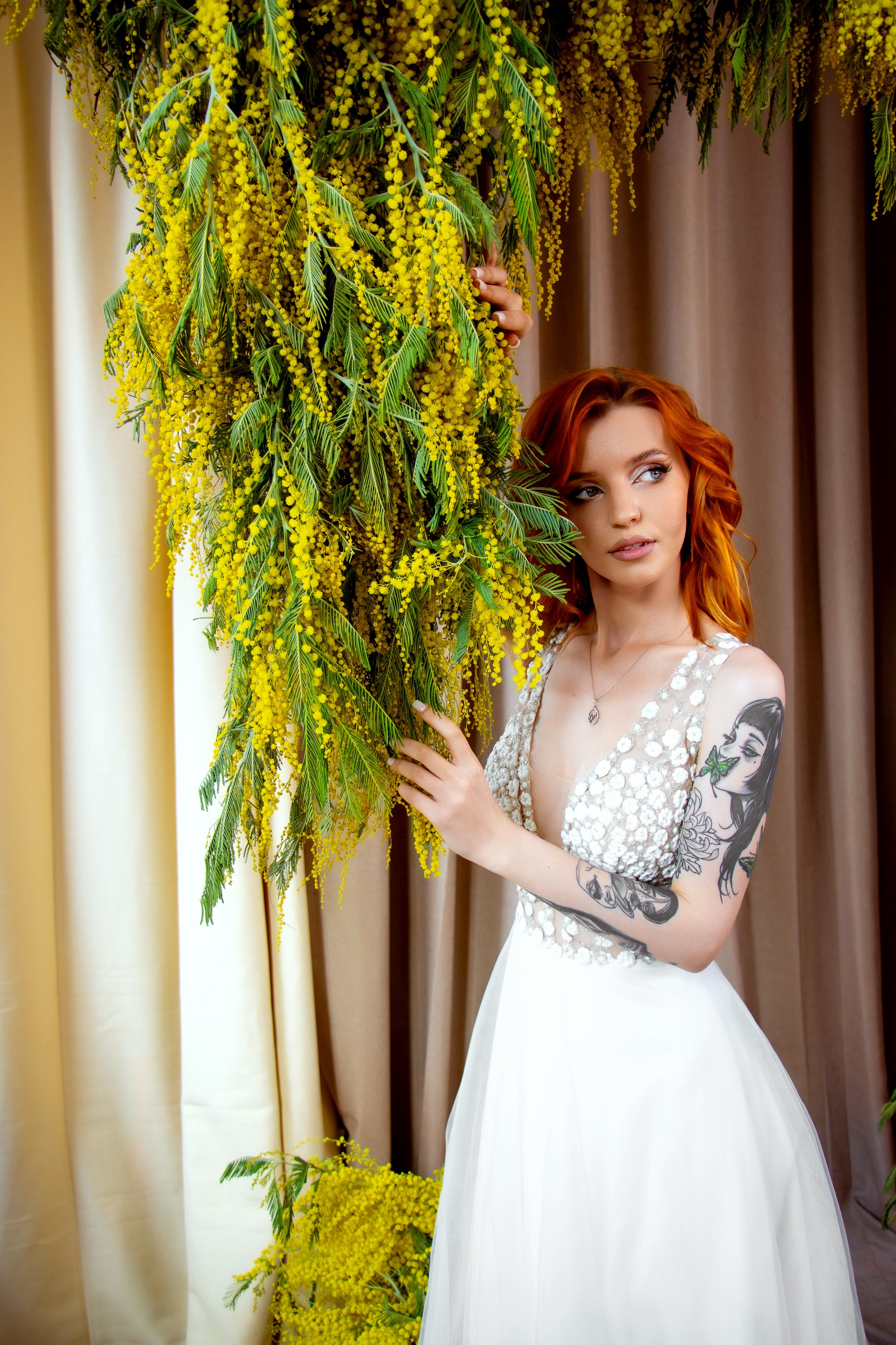 Анна в мимозе. Фотограф Татьяна Матрос