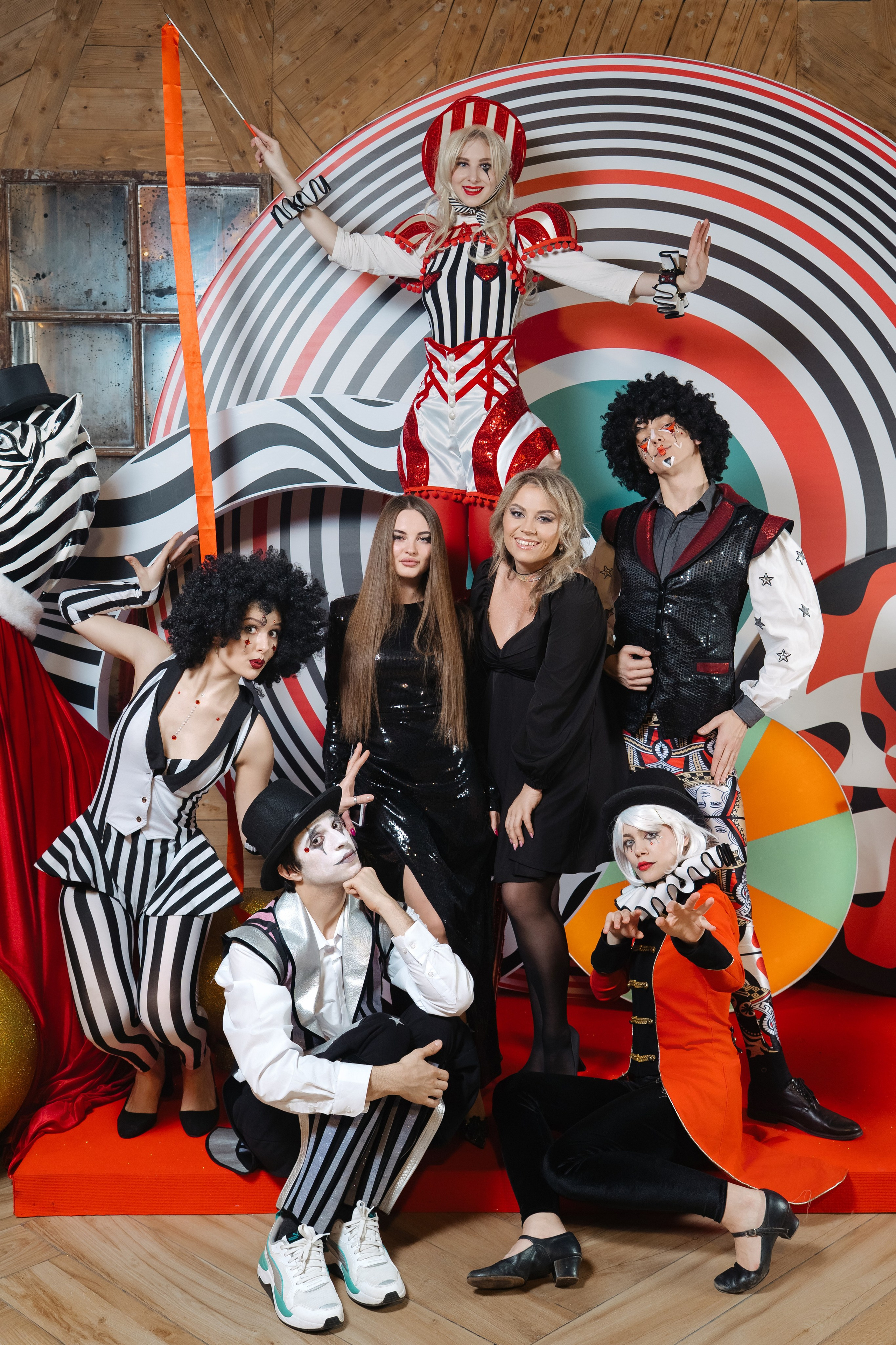 Новогодний корпоратив. КОРПОРАТИВНЫЙ, ИМИДЖЕВЫЙ И РЕПОРТАЖНЫЙ ФОТОГРАФ МАКСИМ МЕШ