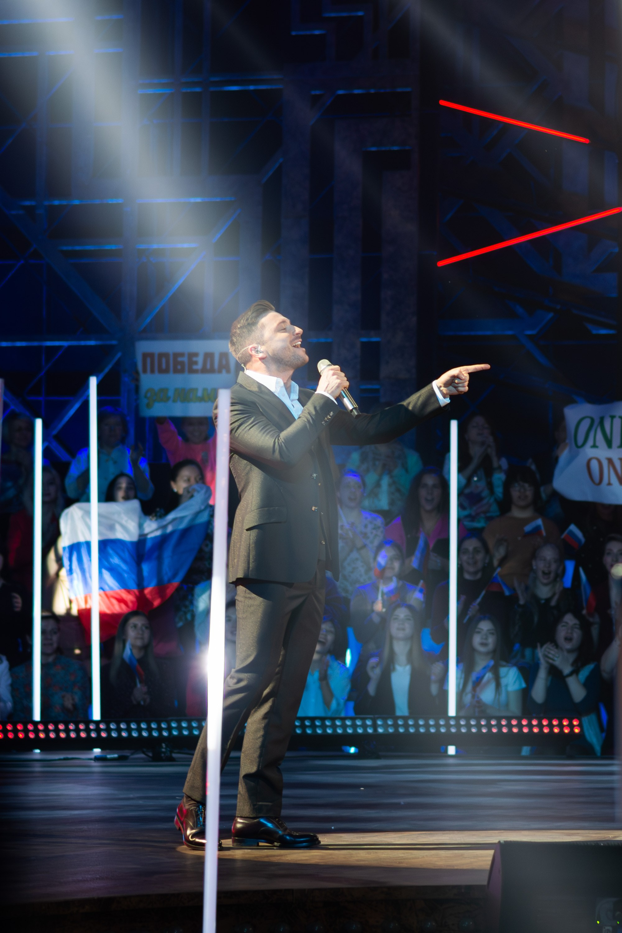 Привет Андрей. Репортажный фотограф Сергей Дроздов