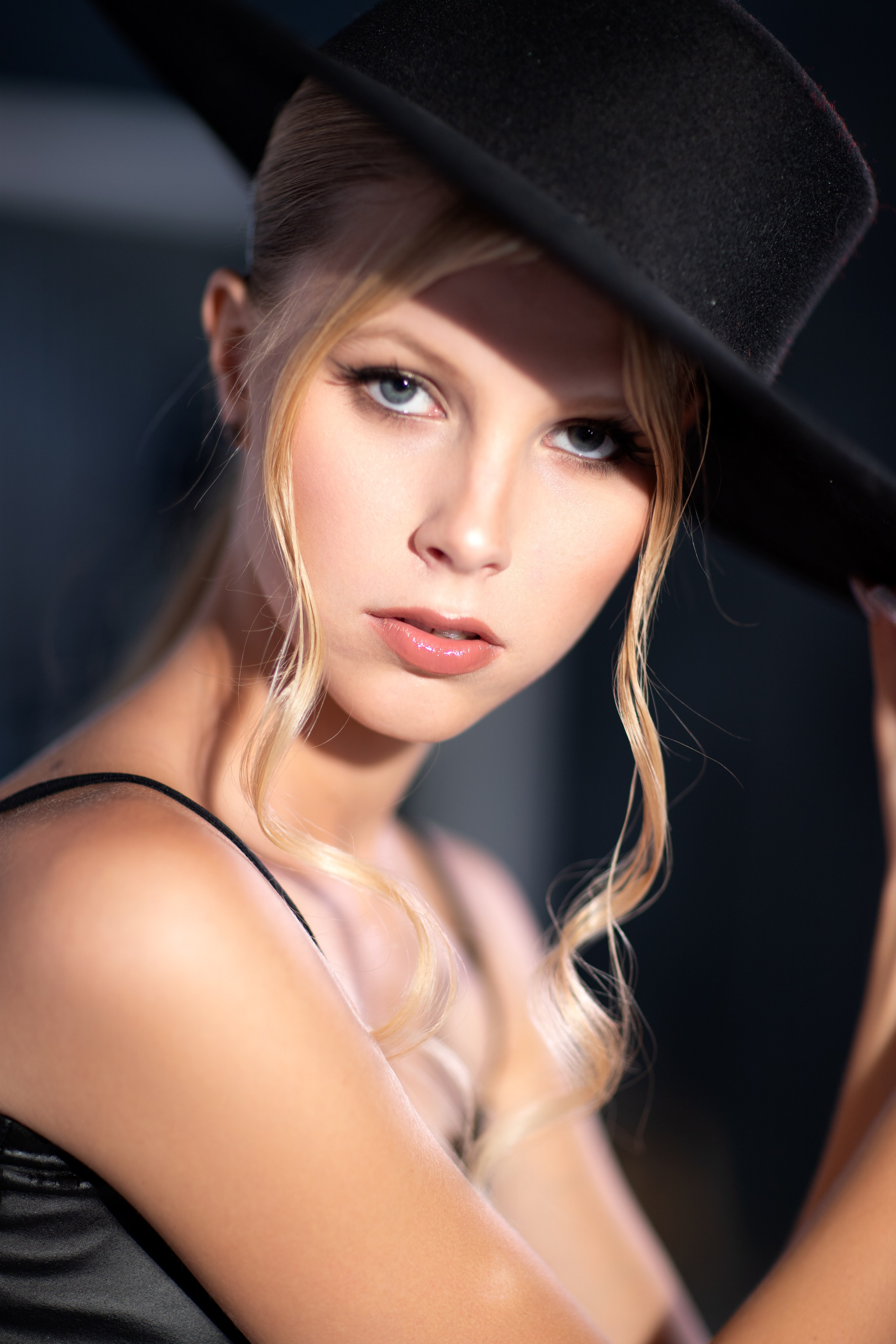 Виктория 176. Международное модельное материнское агентство «Open models»