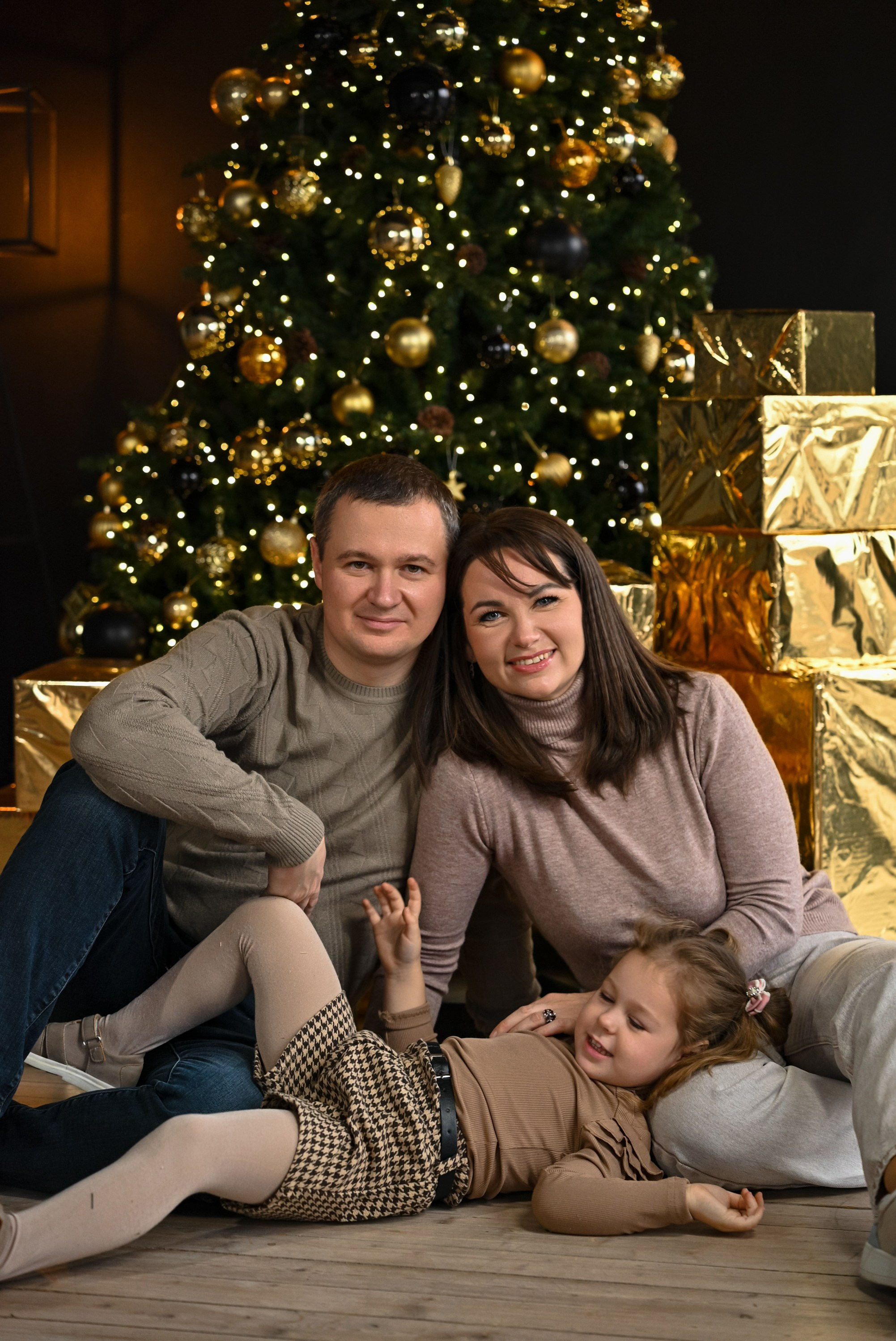 Вадим и Елена. Компания и фотошкола по созданию контента в Москве