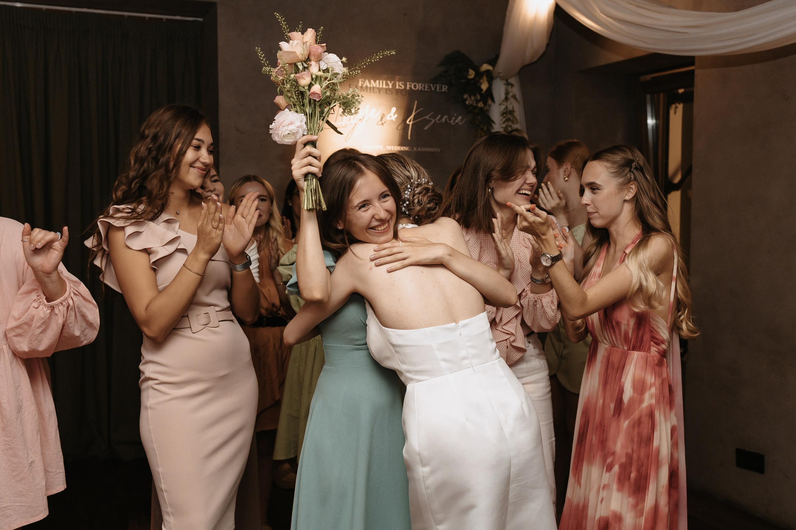 Илья и Ксюша (2024). Свадебный и семейный фотограф в Москве Яна Шувалова